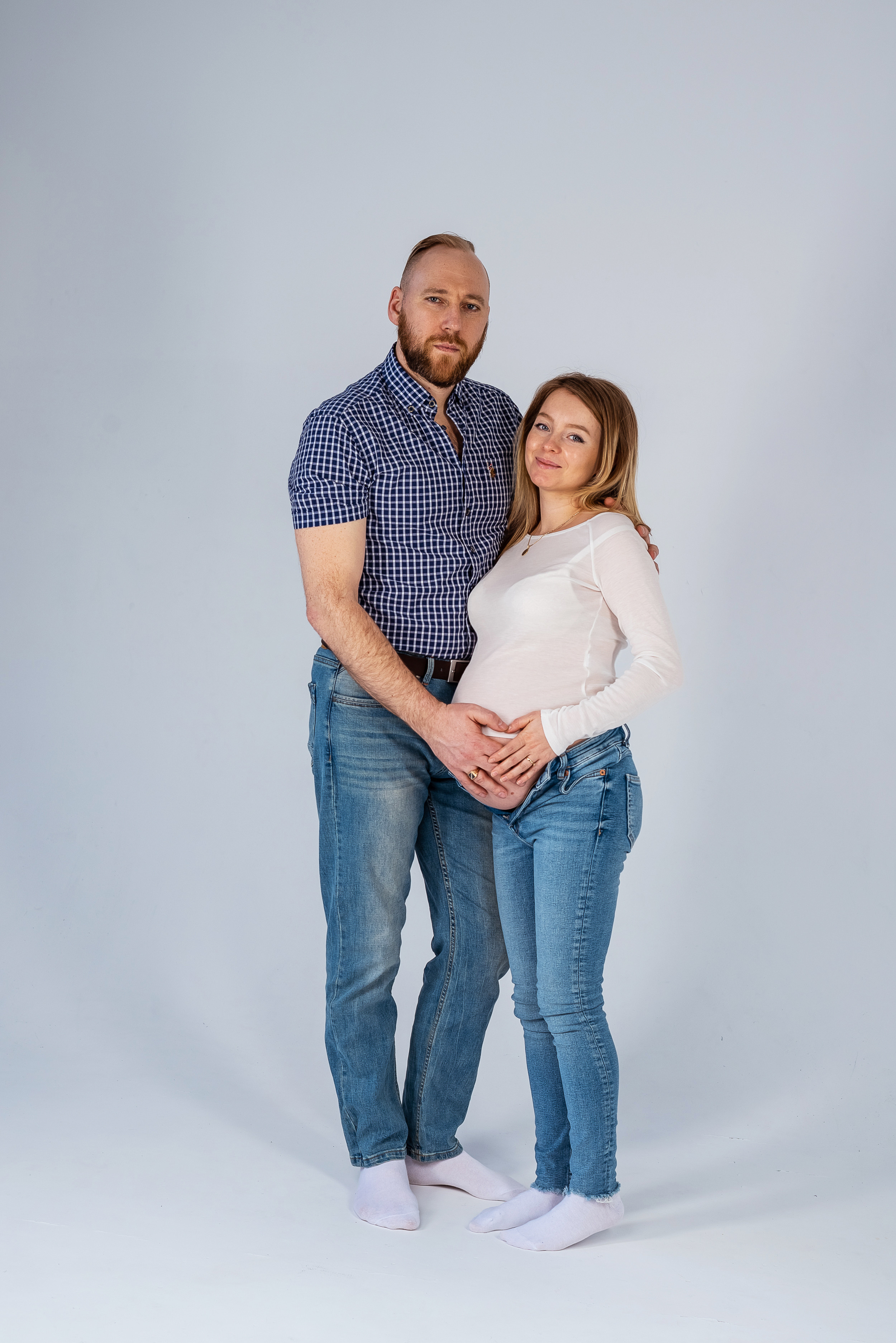 Фотографии беременной девушки в студии. КОНТЕНТ |БРЕНД фотограф Санкт-Петербург — Жанна Олтаржевская