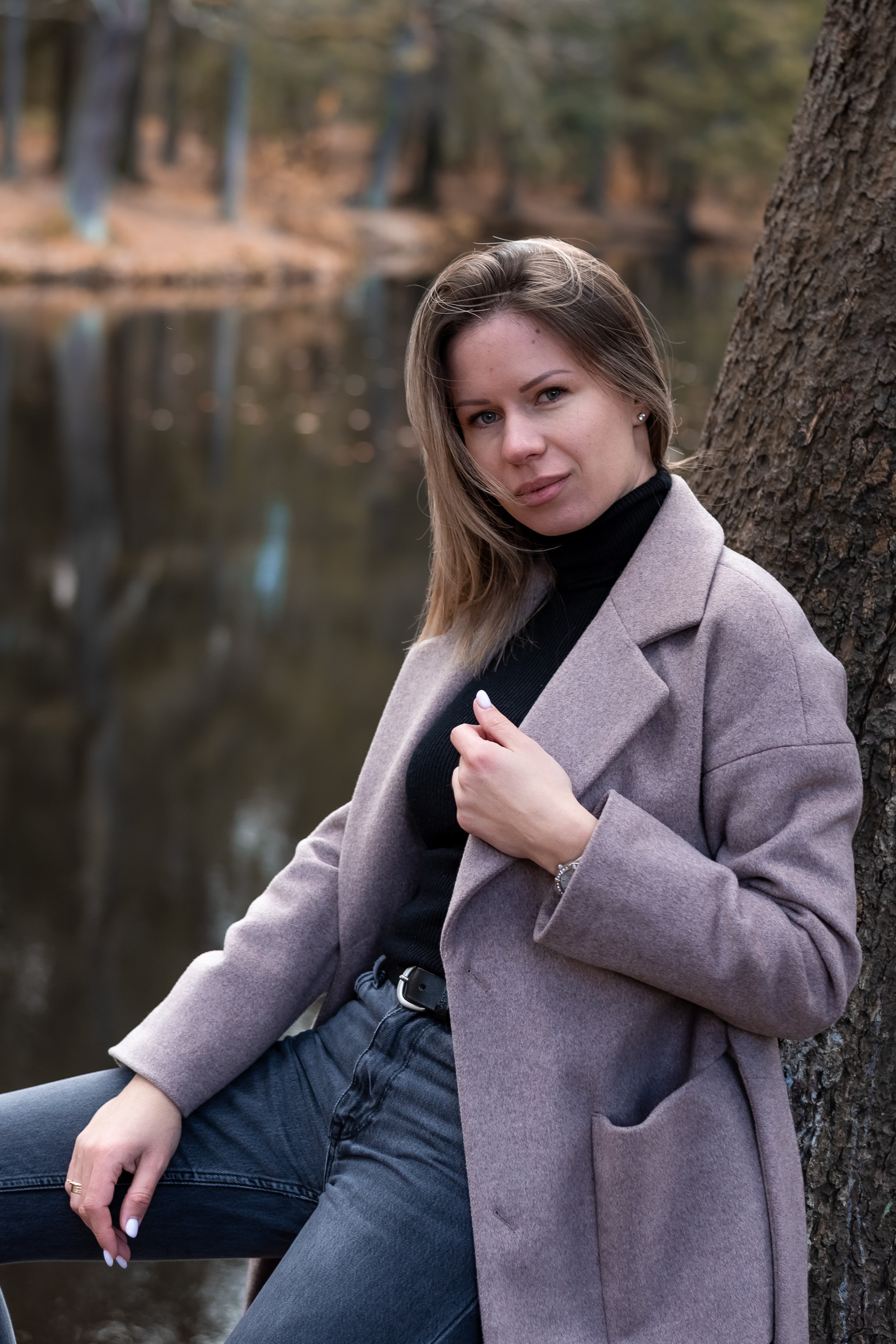 Фотосессия в Шуваловском парке возле лютеранской церкви и водоема. КОНТЕНТ |БРЕНД фотограф Санкт-Петербург — Жанна Олтаржевская