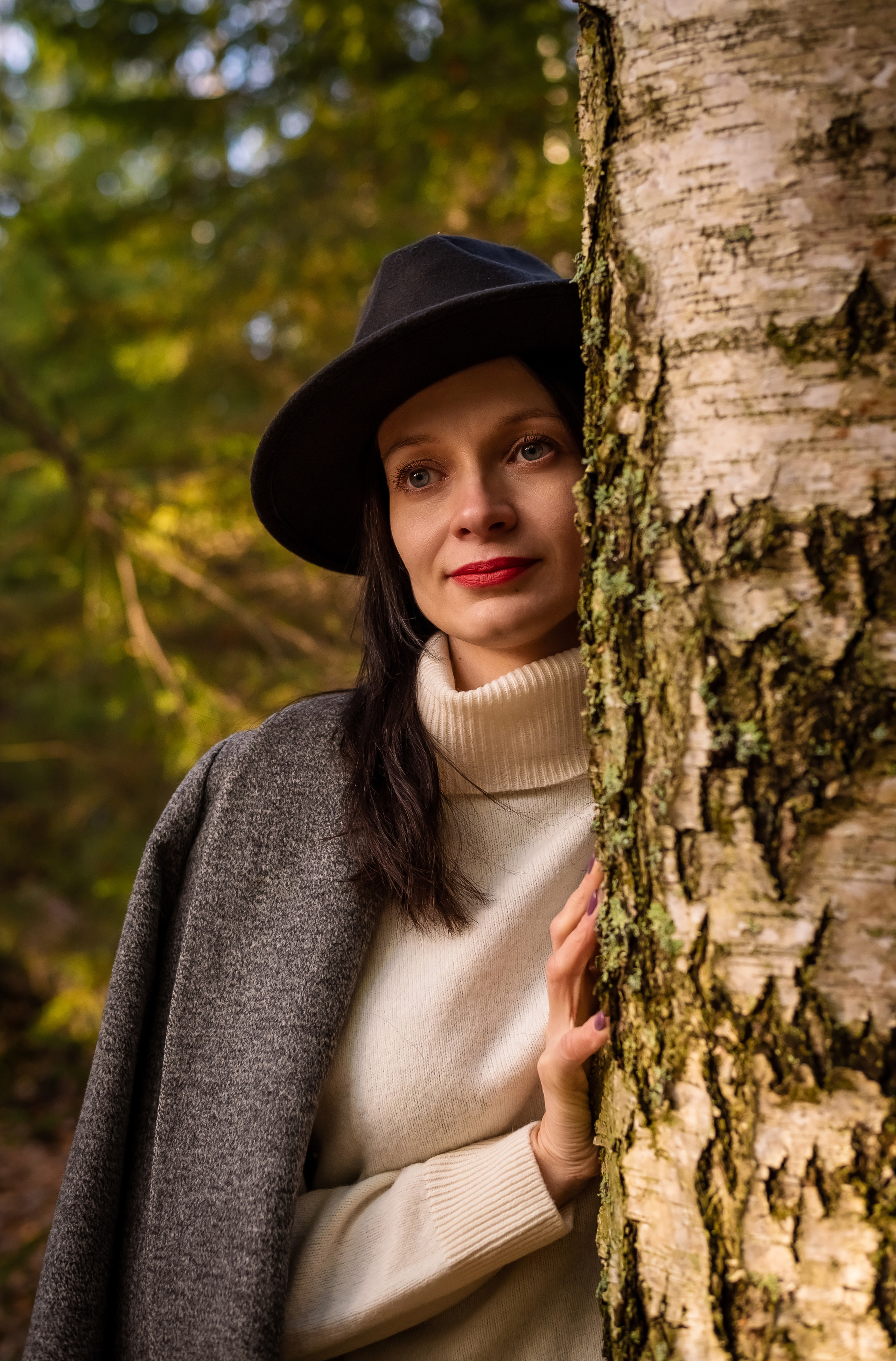 Осенняя фотосессия в лесной полосе с красивой локацией. КОНТЕНТ | БРЕНД фотограф Санкт-Петербург — Жанна Олтаржевская