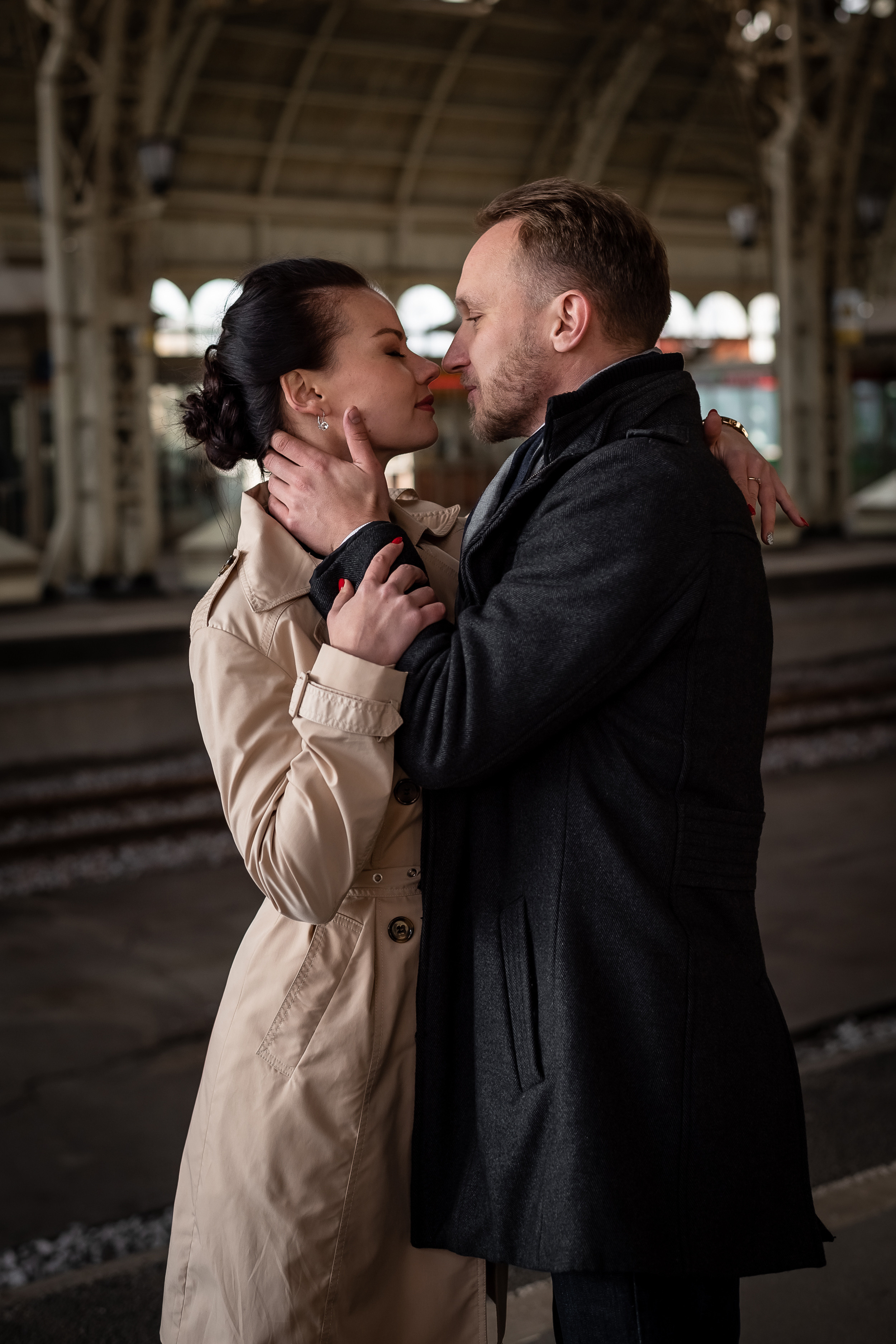 Love Story на Витебском вокзале. КОНТЕНТ |БРЕНД фотограф Санкт-Петербург — Жанна Олтаржевская