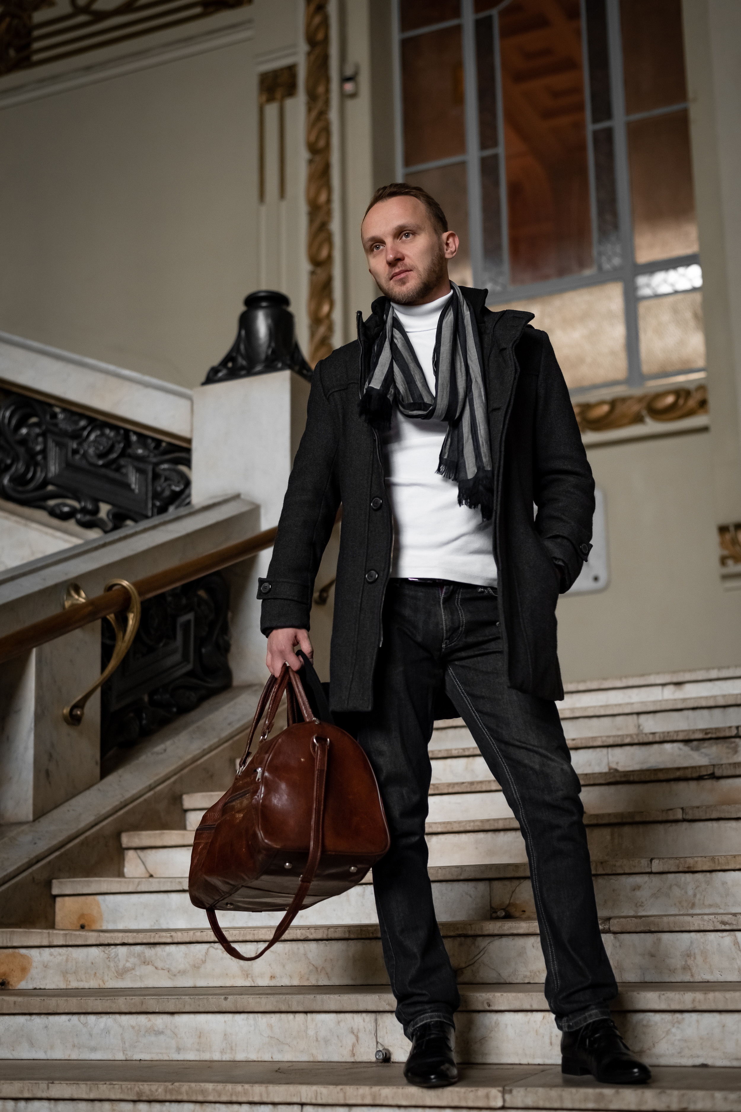 Love Story на Витебском вокзале. КОНТЕНТ |БРЕНД фотограф Санкт-Петербург — Жанна Олтаржевская