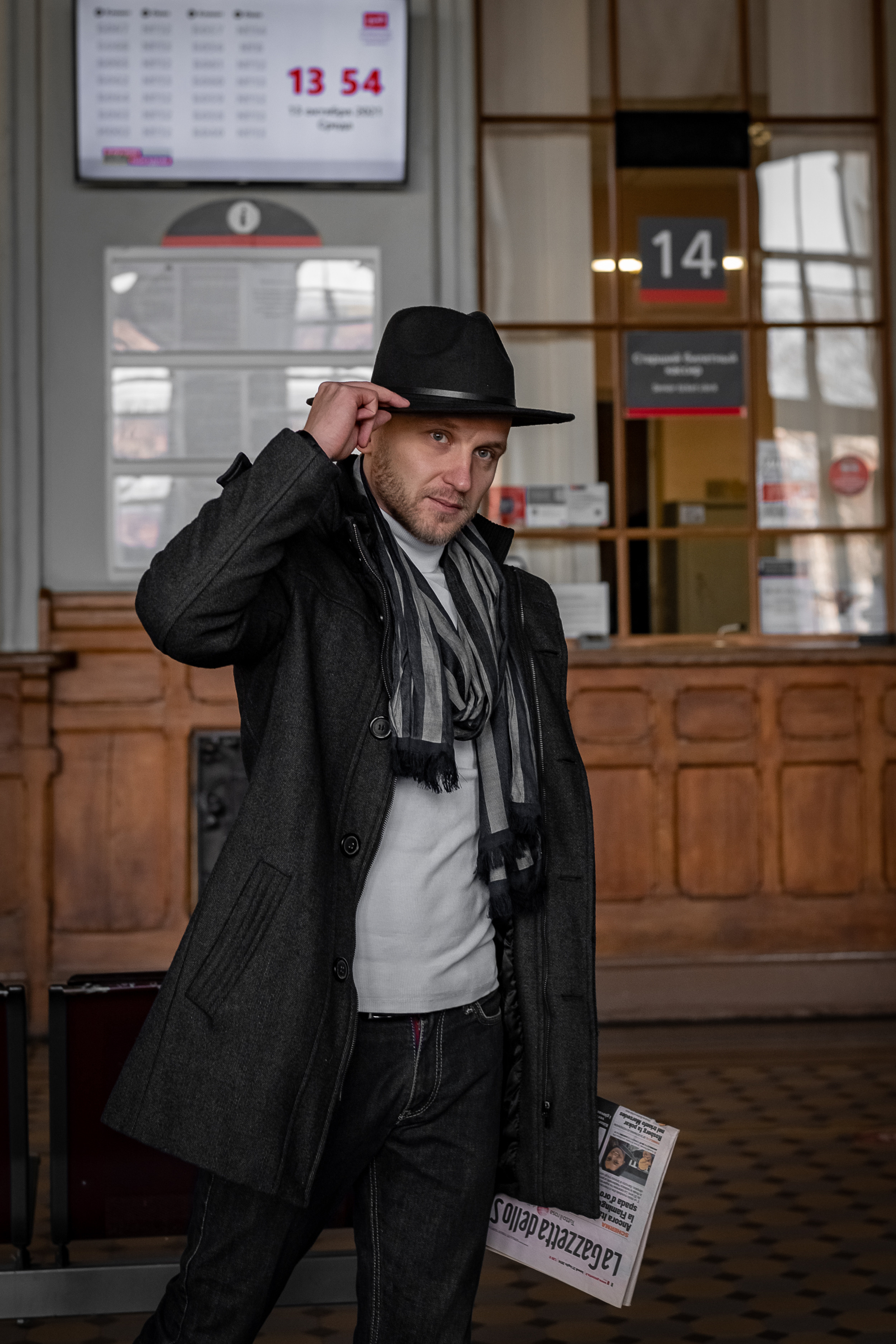 Love Story на Витебском вокзале. КОНТЕНТ |БРЕНД фотограф Санкт-Петербург — Жанна Олтаржевская