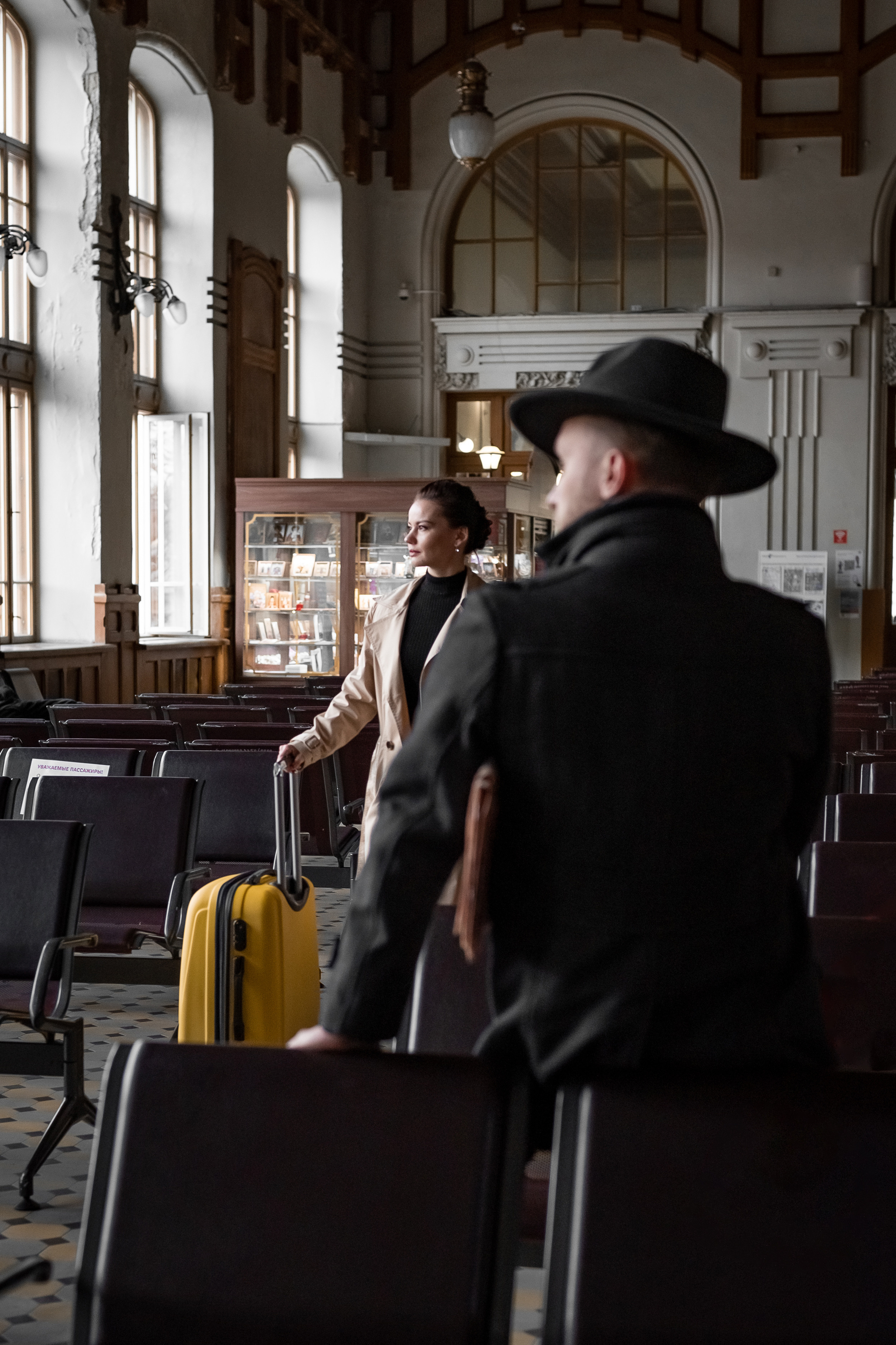 Love Story на Витебском вокзале. КОНТЕНТ |БРЕНД фотограф Санкт-Петербург — Жанна Олтаржевская