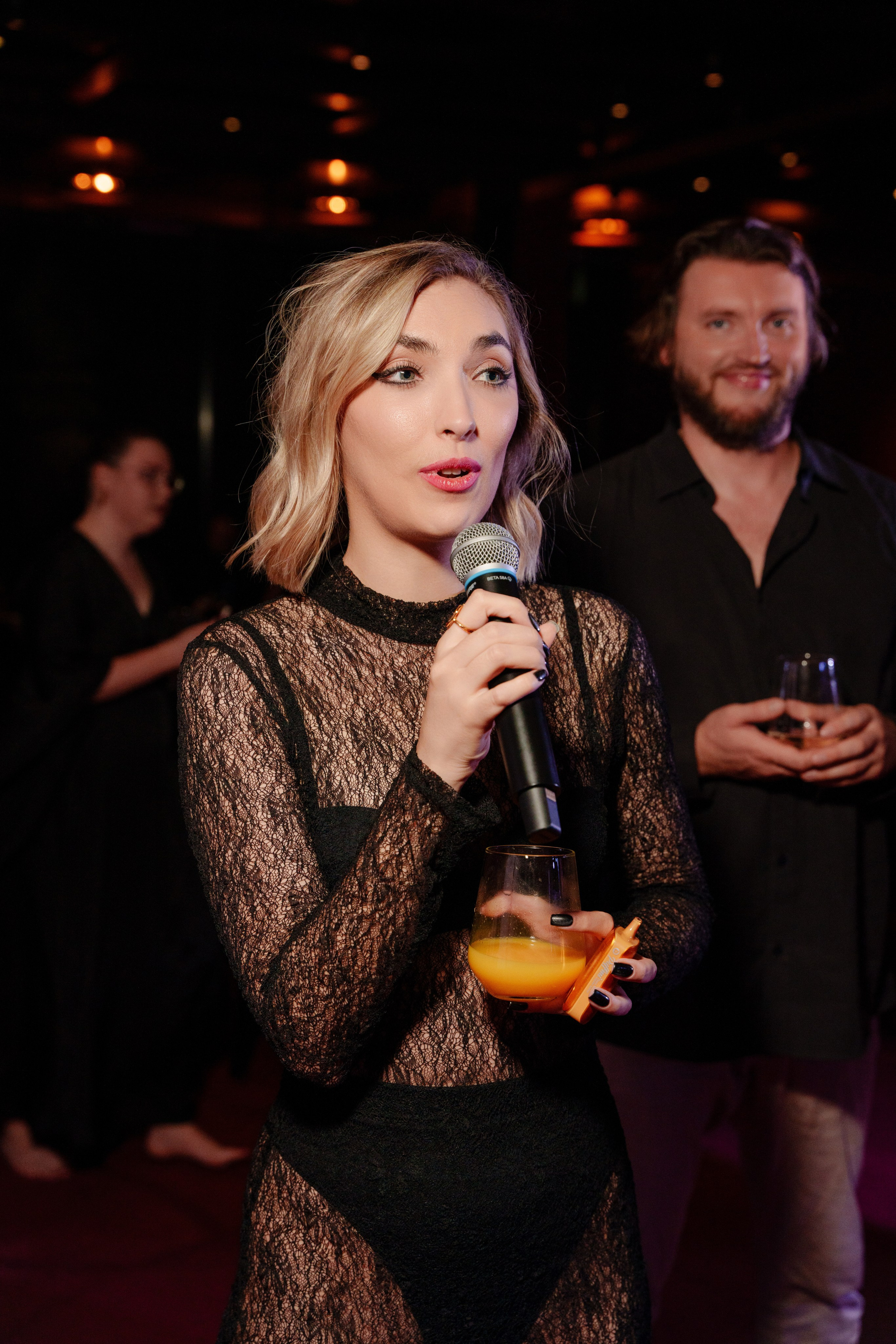 Репортажный фотограф на день рождения в ресторане KAI. Репортажный фотограф Москва Сергей Дружинин