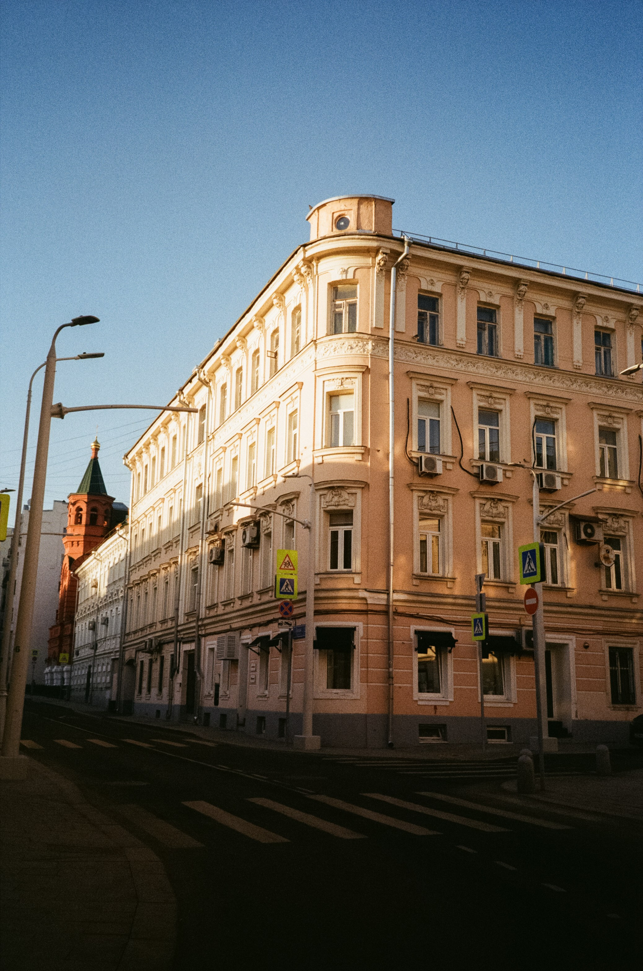 Малый Каретный, Петровка, Сад Эрмитаж | Konica Big Mini BM-301 Black | Kodak Color Plus 200