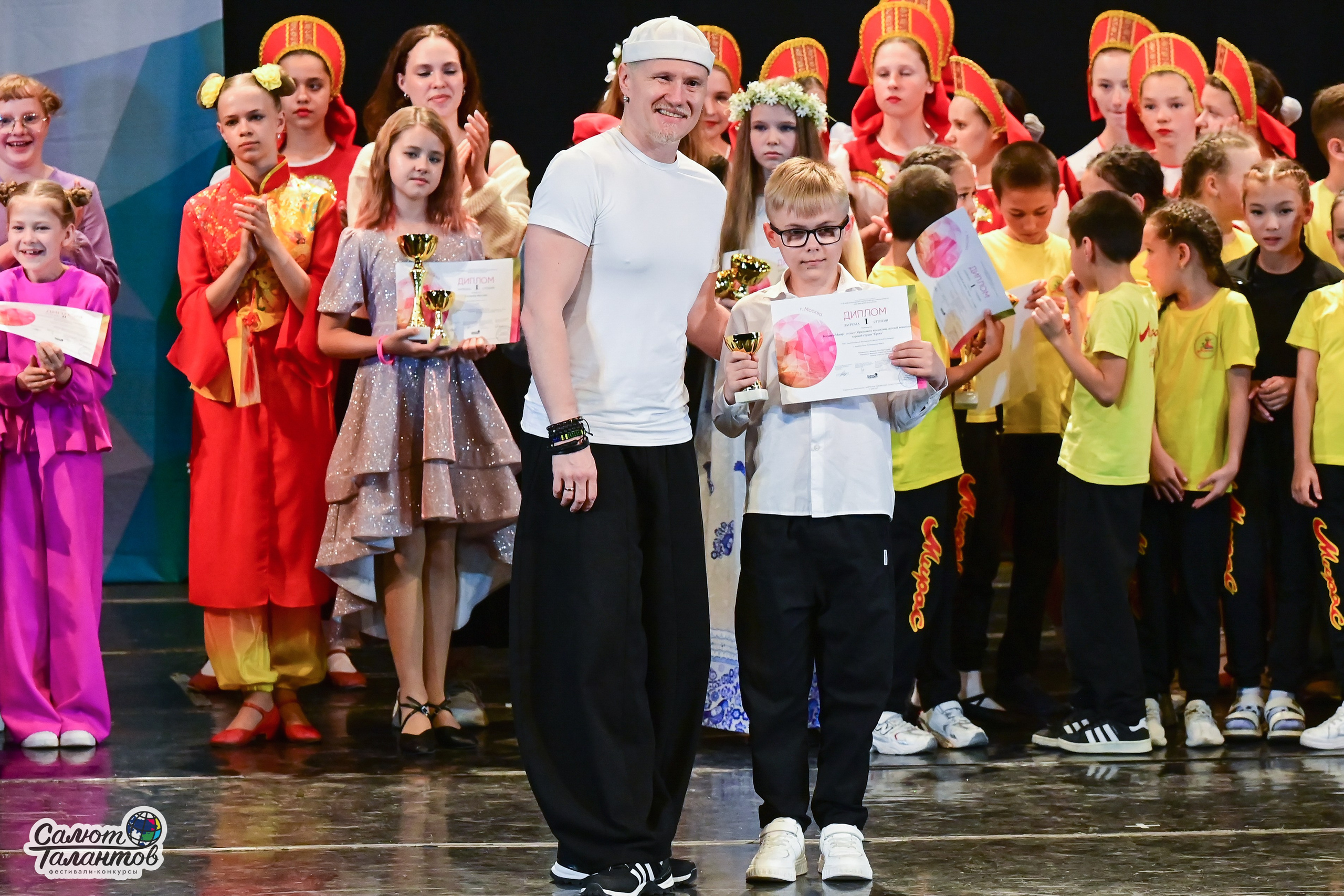 13.06.2025 «Салют Талантов» 41-й Международный фестиваль-конкурс «МОСКВА ВЕРИТ ТАЛАНТАМ» г. Москва. Медиастудия Фото Концепт