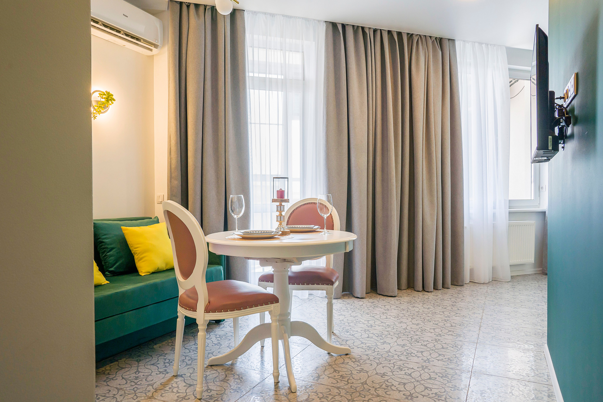 интерьерный фотограф профессионально снимает отели апартаменты 