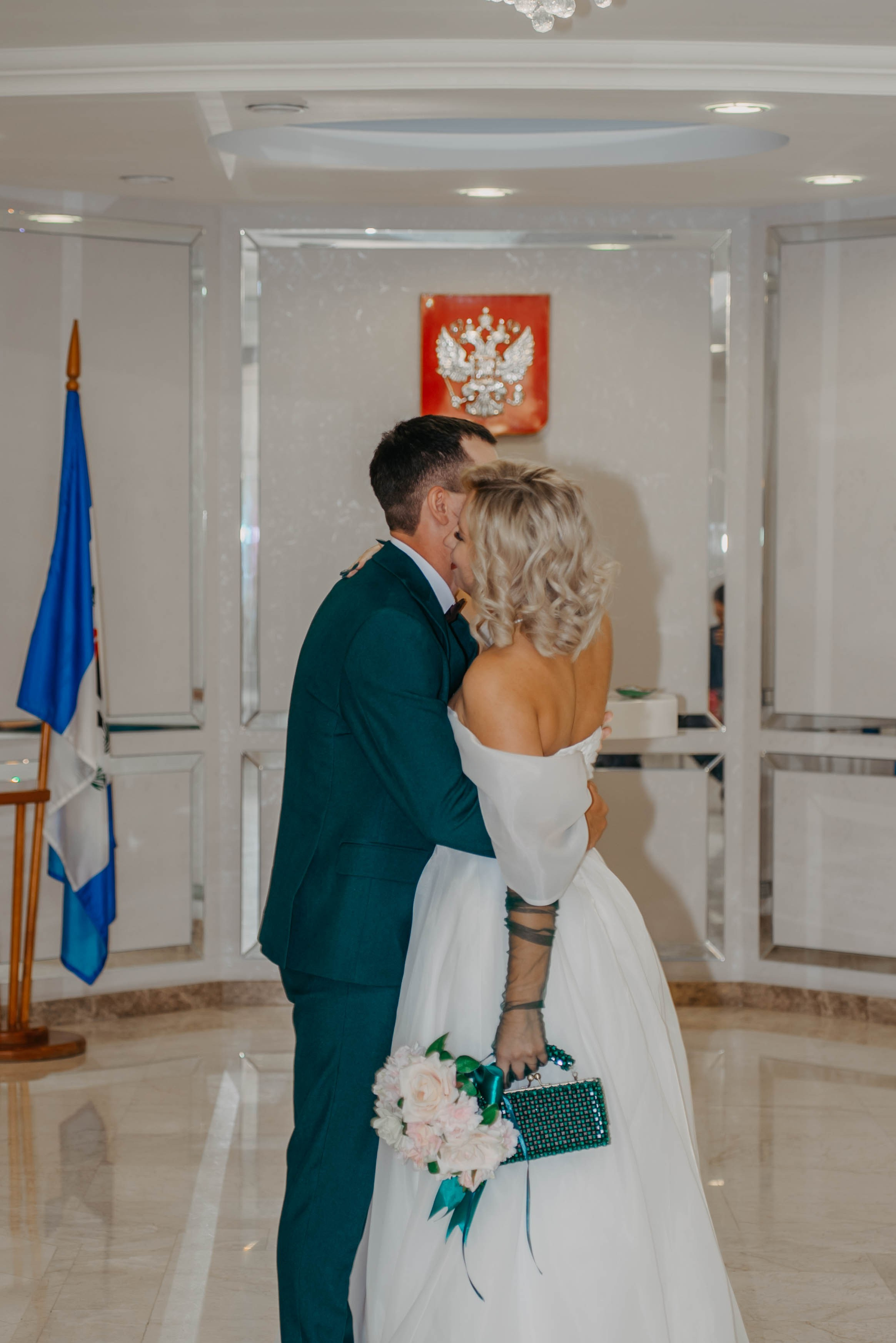 Николай и Алёна 24'. Фотограф, видеограф и пилот дрона на Байкале