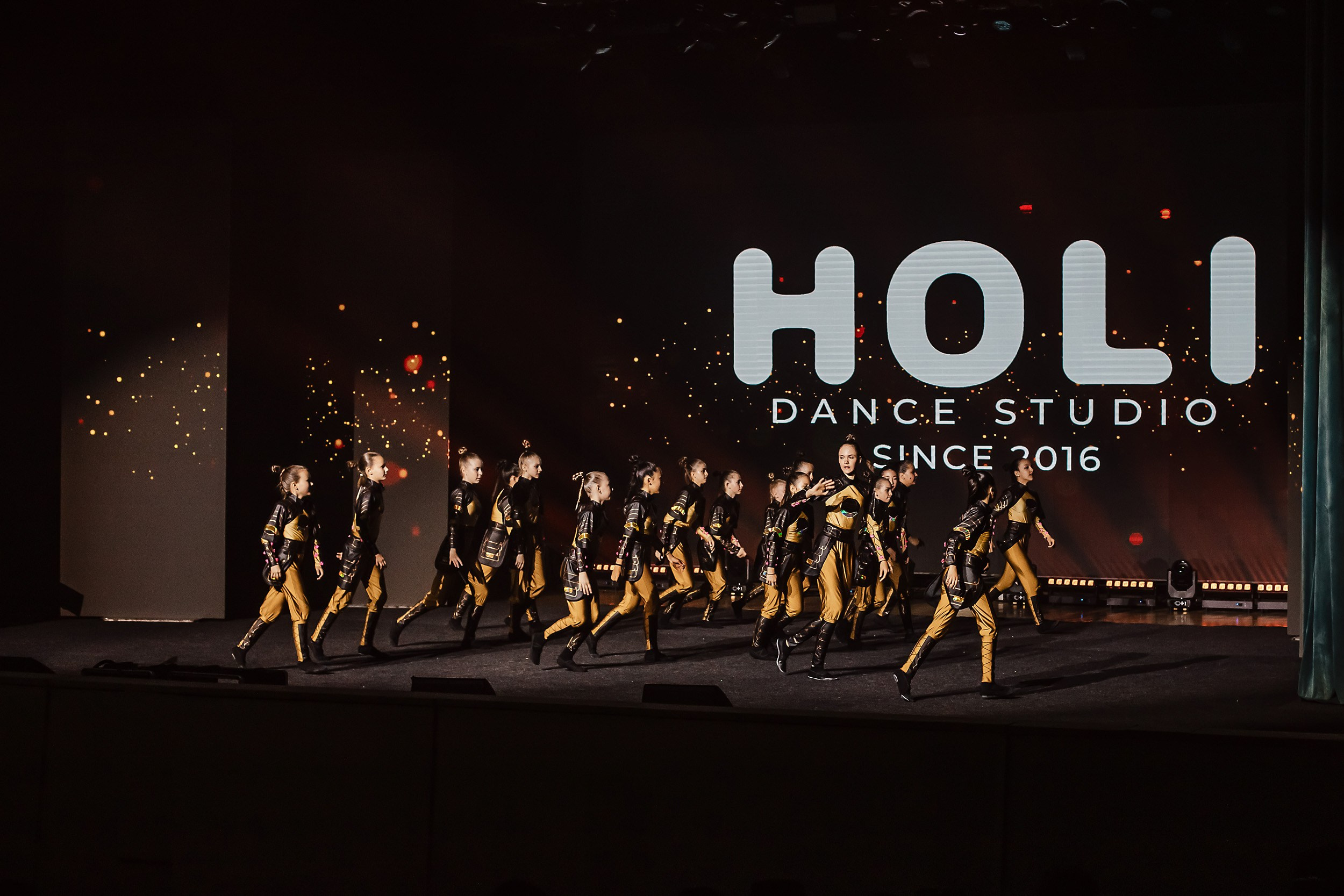 10 лет Holi Fance Studio | Part 1. Кипятком Павлодар
