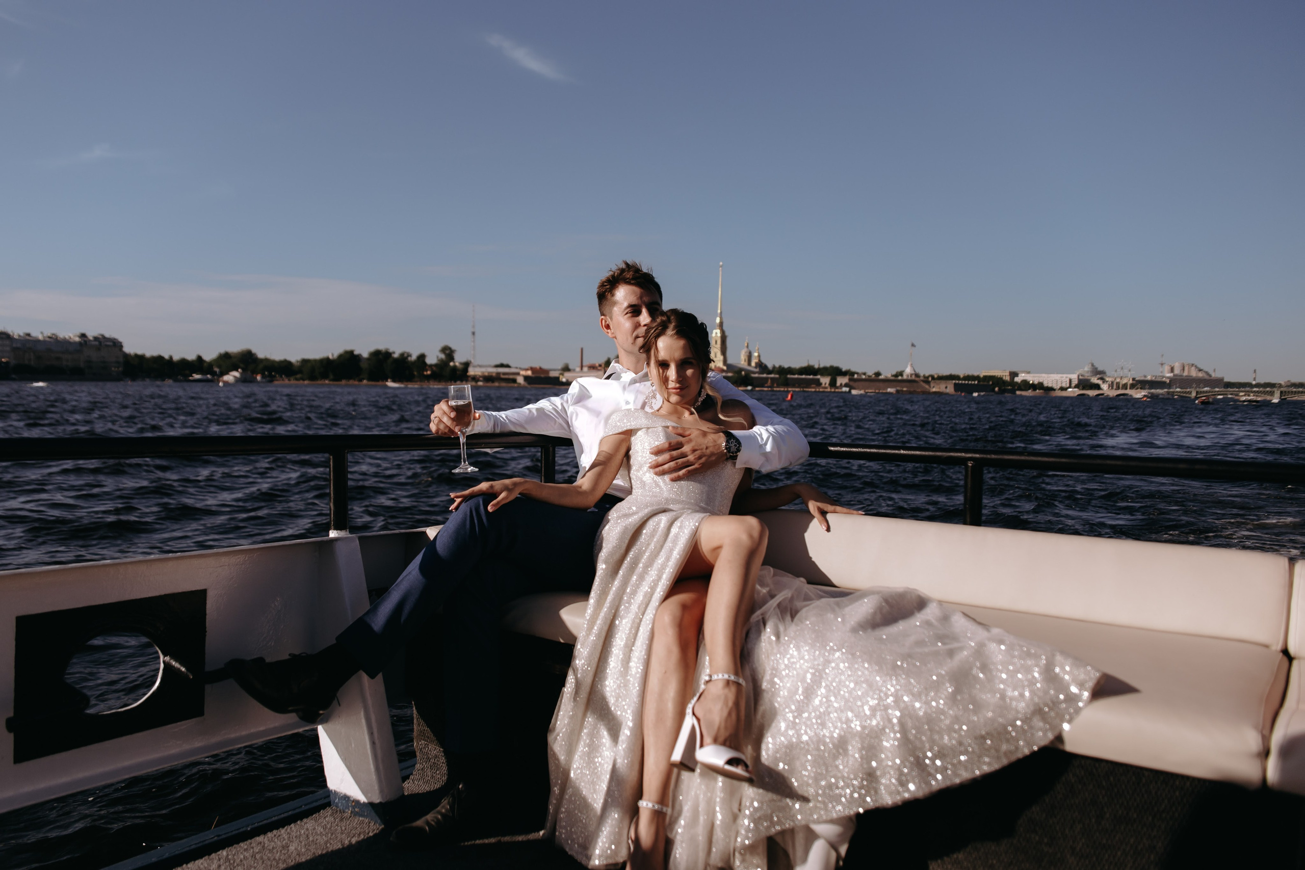 В Петербург приезжают жениться. Свадебный и семейный фотограф Арина Кулёва