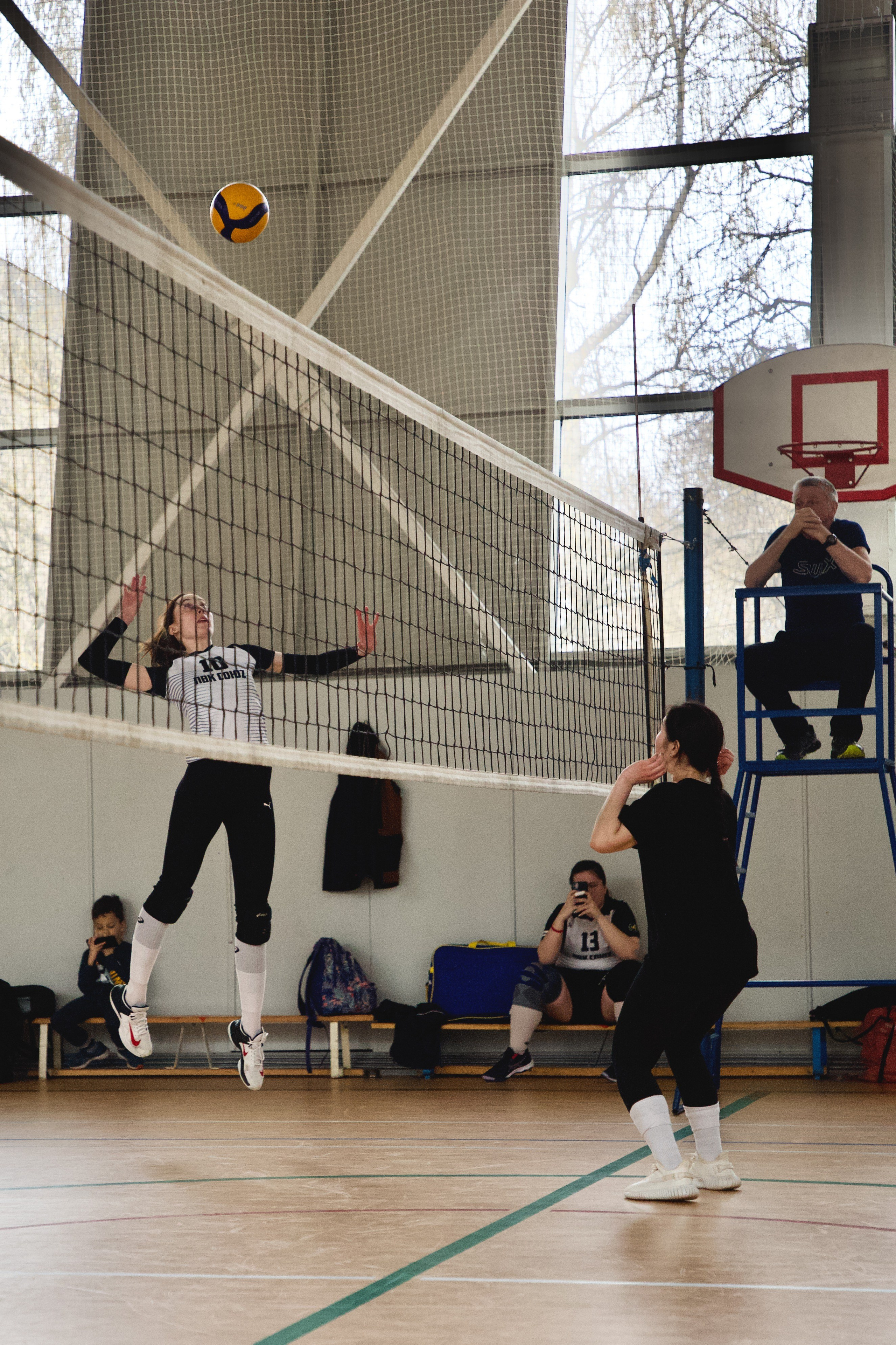 Волейбол. ДВЛ. МВЛ. ШВЛ. ЛВЛ. ЖВЛ. Школьные выпускные альбомы в Москве Марина Николаева