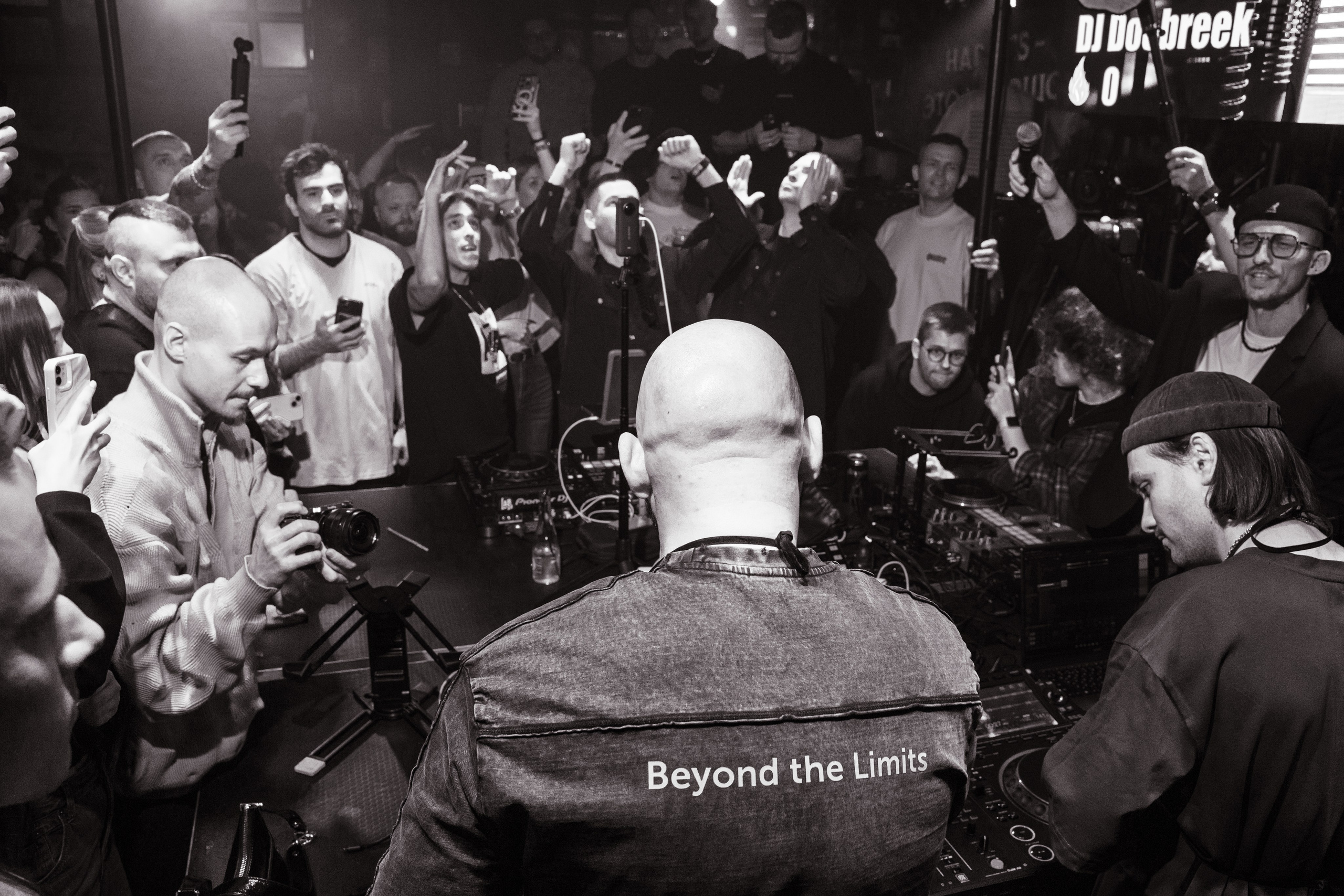 Репортажные съемки. Дипломированный фотограф в Новосибирске. Фотографирую свадьбы, репортажи, индивидуальные фотосессии, lovestory(семейные)