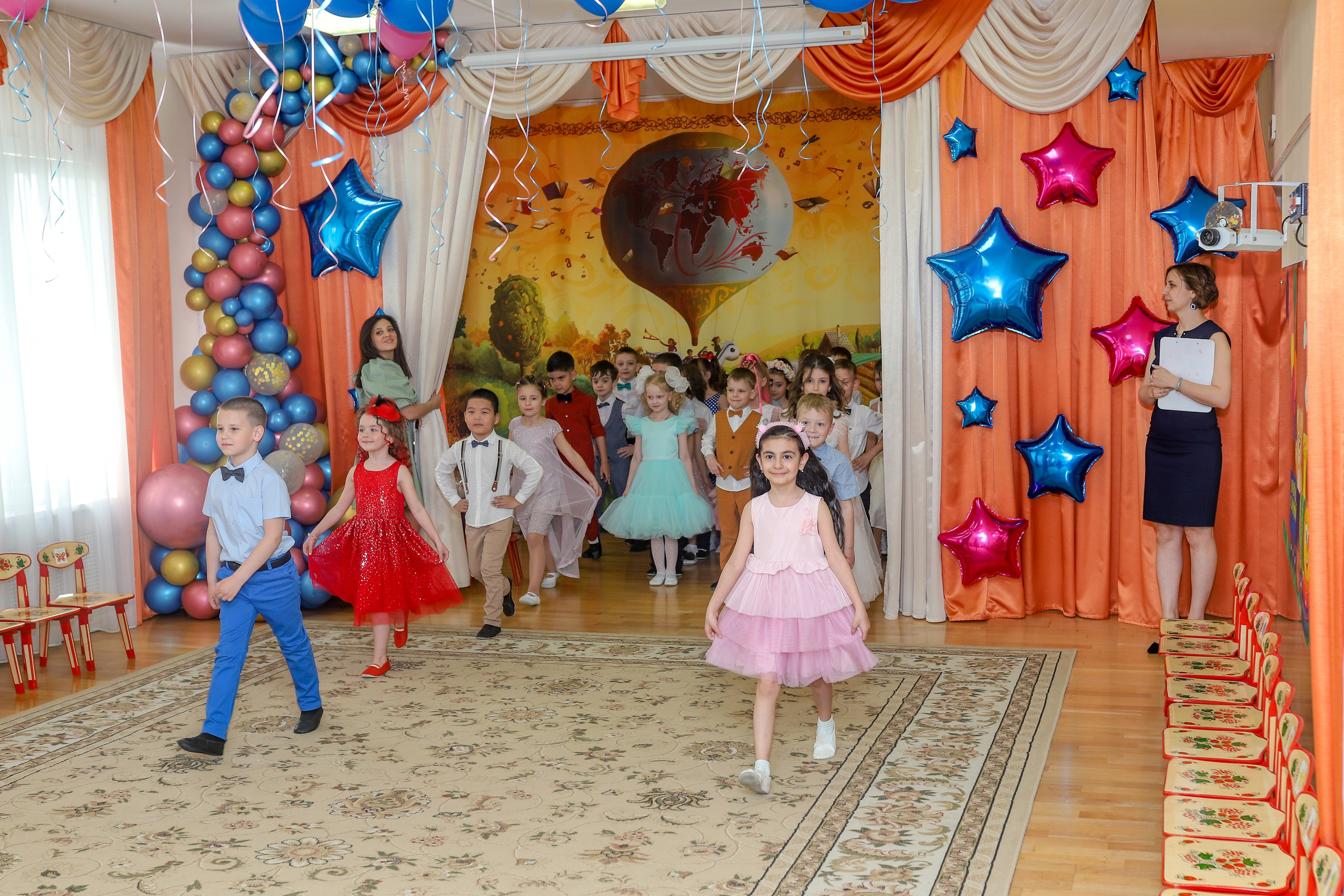 Съёмки праздников и выпускных в детских садиках и школах. Семейный и детский фотограф Эльвира Билибина