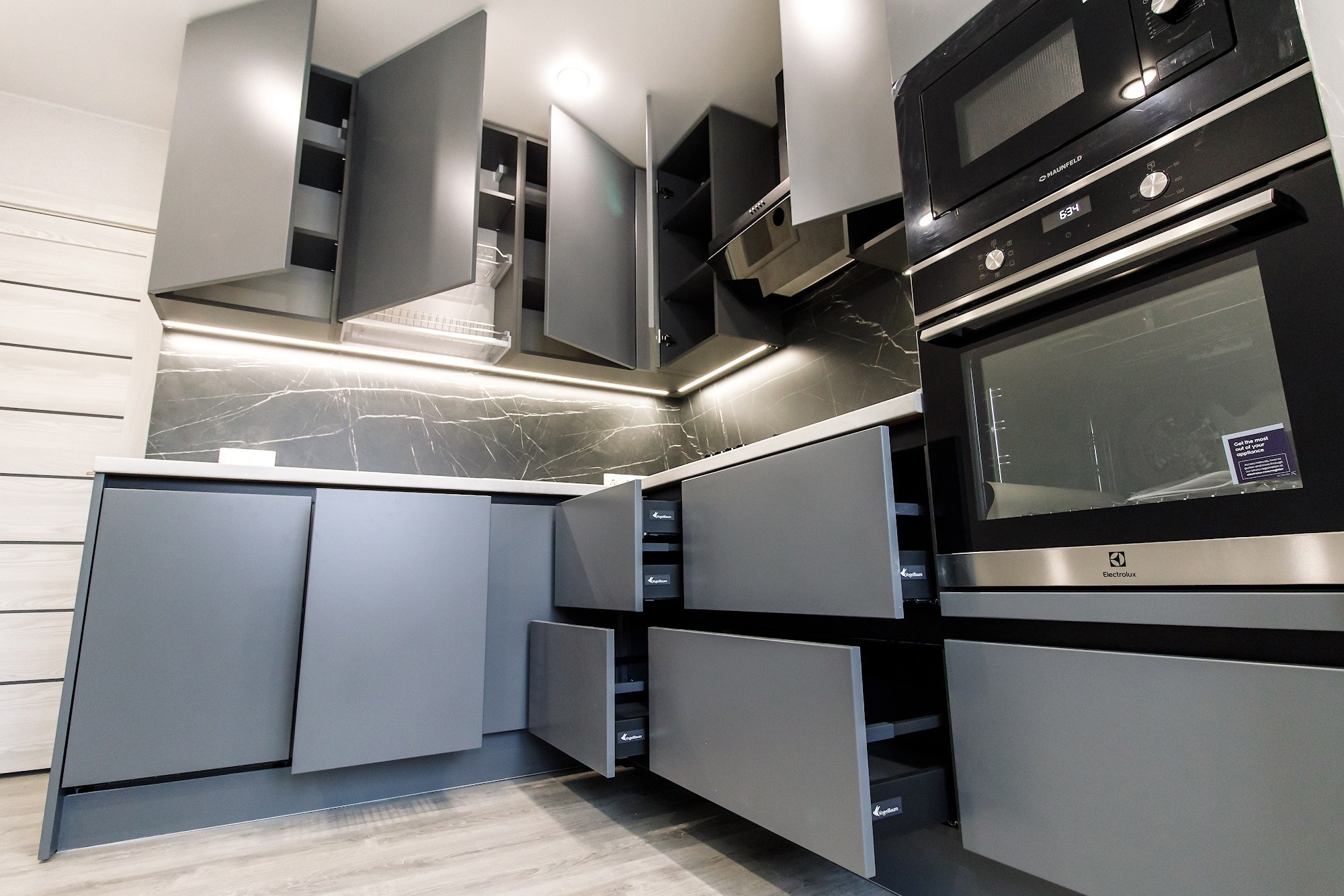 Черняховского 32. Свадебный фотограф и видеосъемка в Витебске Андрей Райков