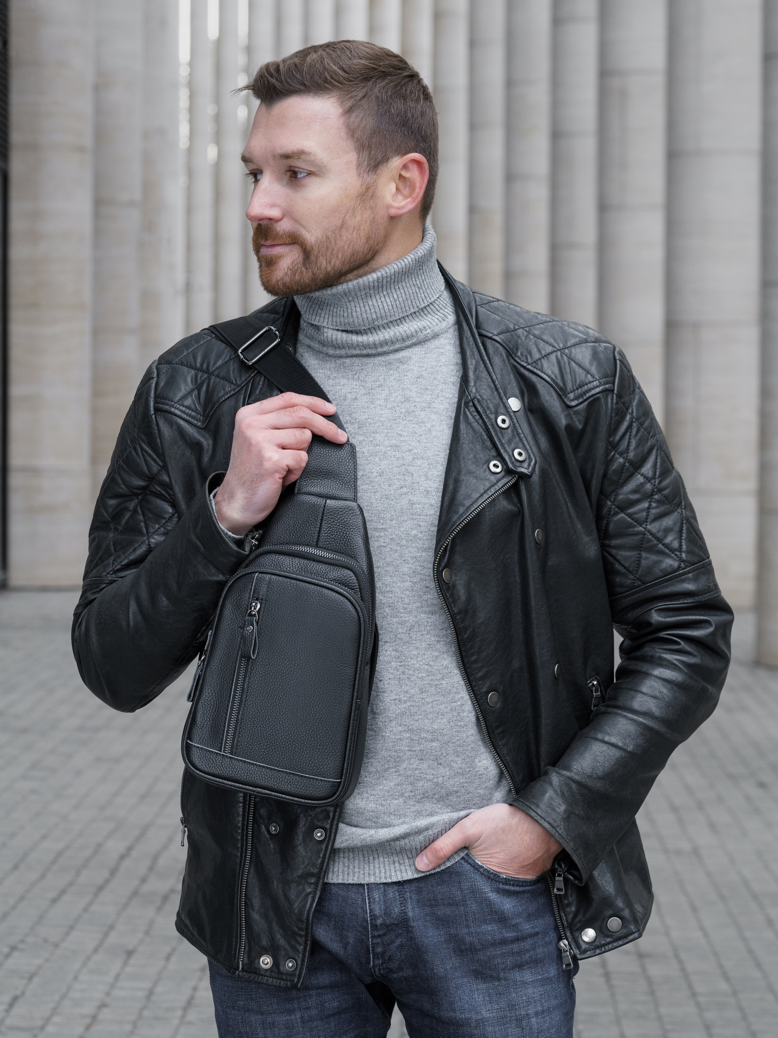 Бананки мужские, стрир-съемка, модель Денис. KED Production — продакшн из СПб. Создаём фото, видео и контент, который помогает брендам и селлерам продавать больше