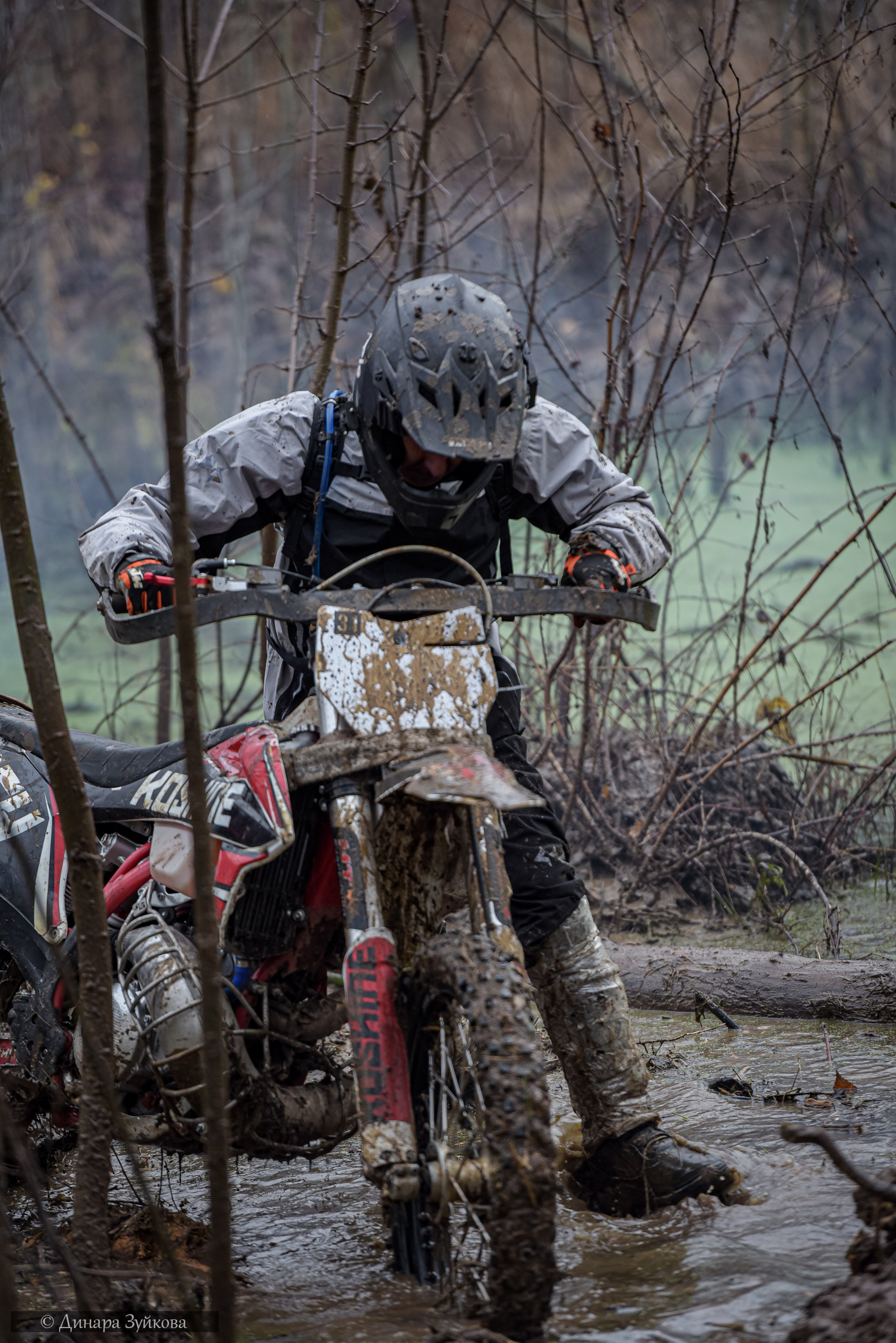 На местности. V этап. Мотофотограф в Нижнем Новгороде Динара Зуйкова