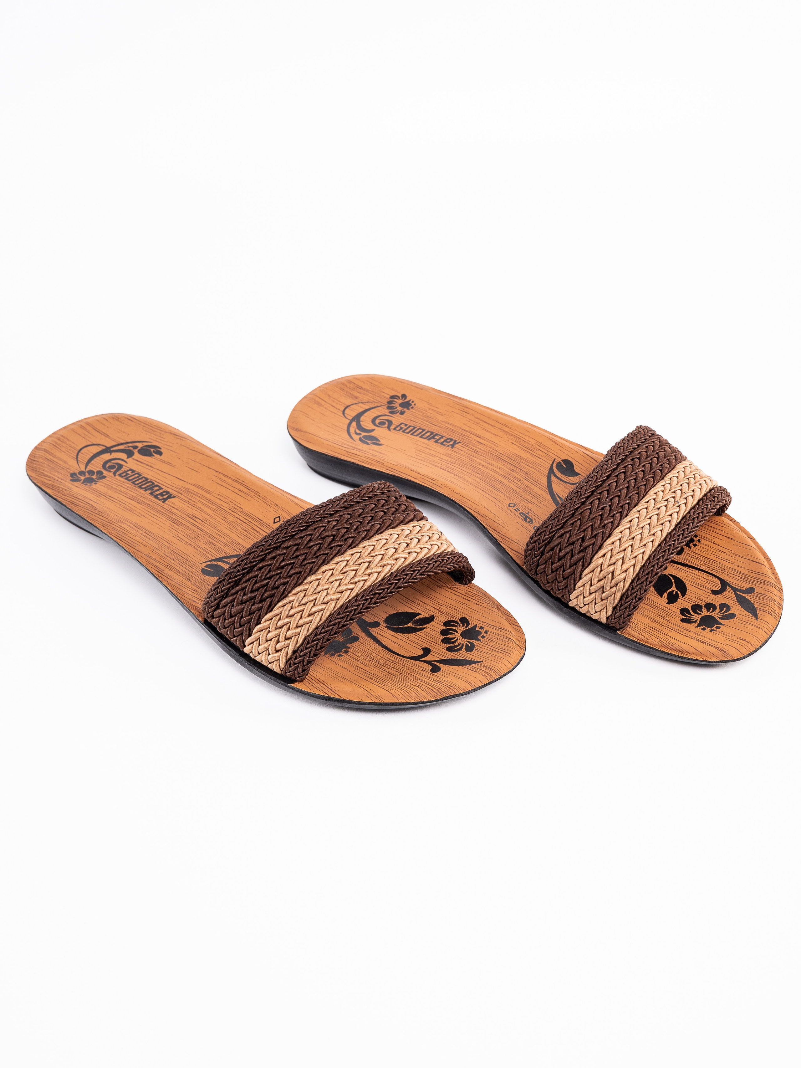 Тапочки дерево серия 2. Предметный фотограф, фото для маркетплейсов Пятигорск, КМВ