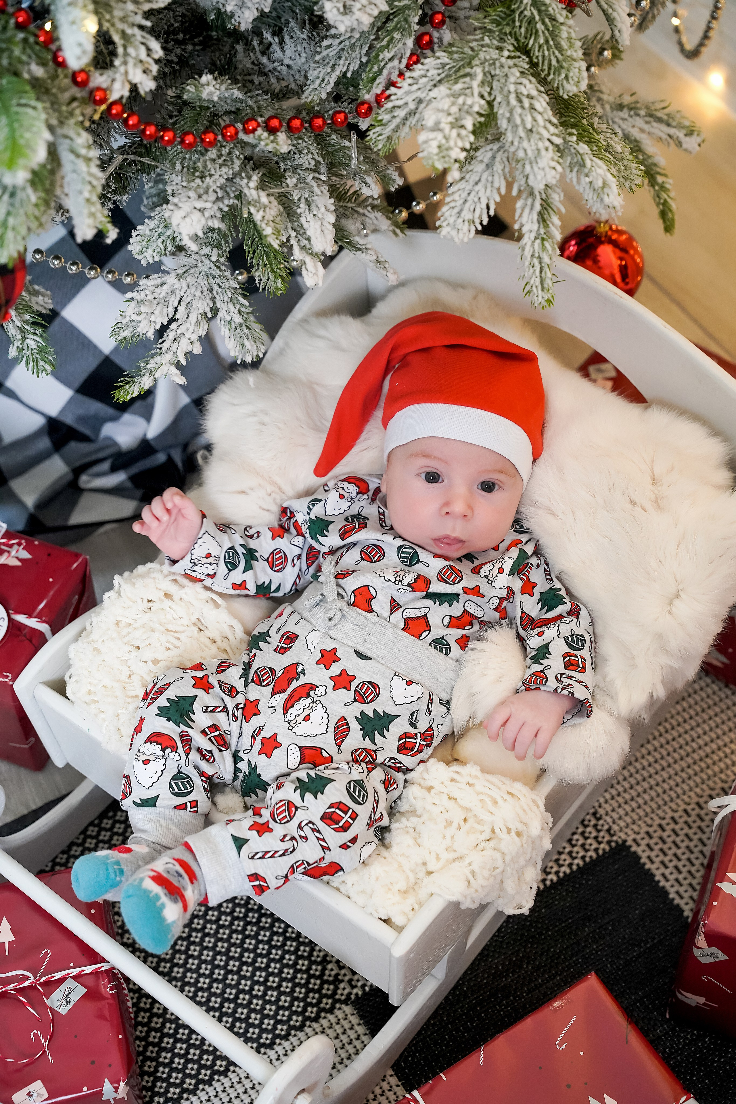 НОВОРОЖДЕННЫЙ НГ. Фотограф в Ялте Инна Найден. Детский и семейный фотограф