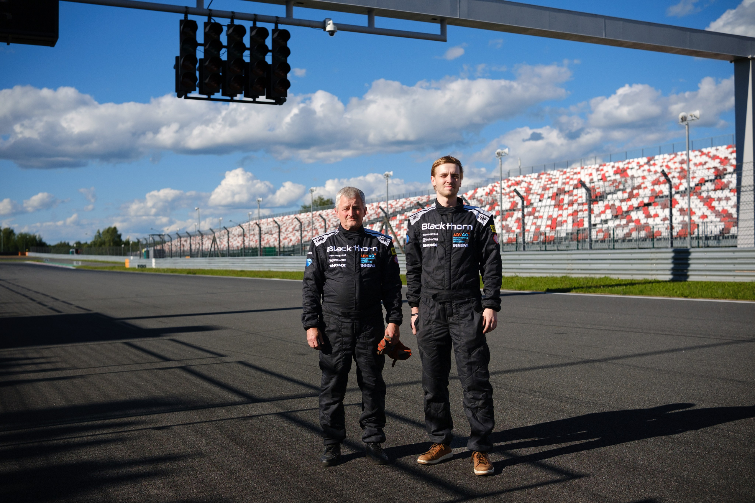 Российская серия гонок на выносливость. Авто и мотоспорт — фотограф Антон Медведев iCoguar