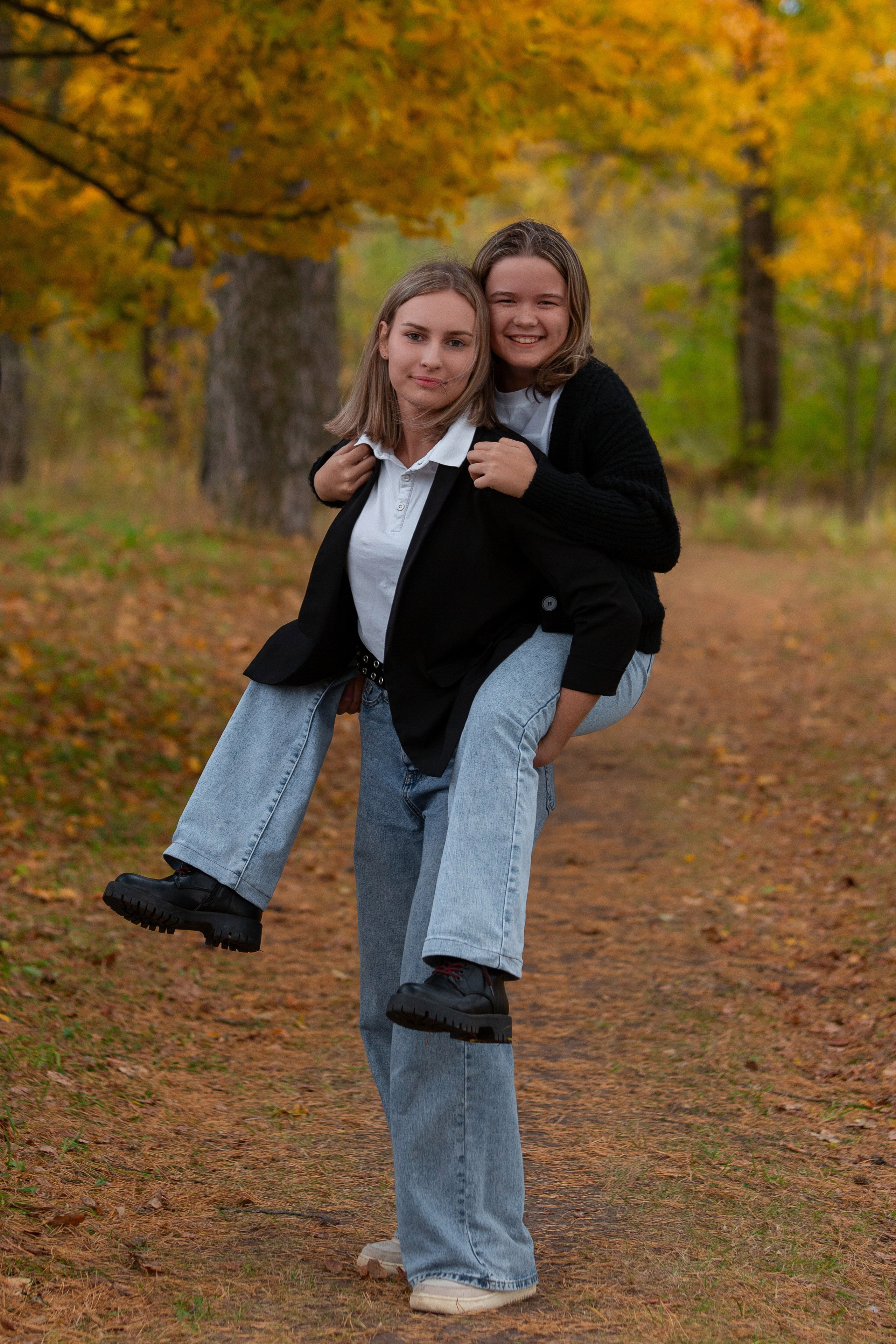 «Усадьба Шеншеных» Осенняя фотосессия для 9 класса. Профессиональный фотограф в Мценске и Орловской области