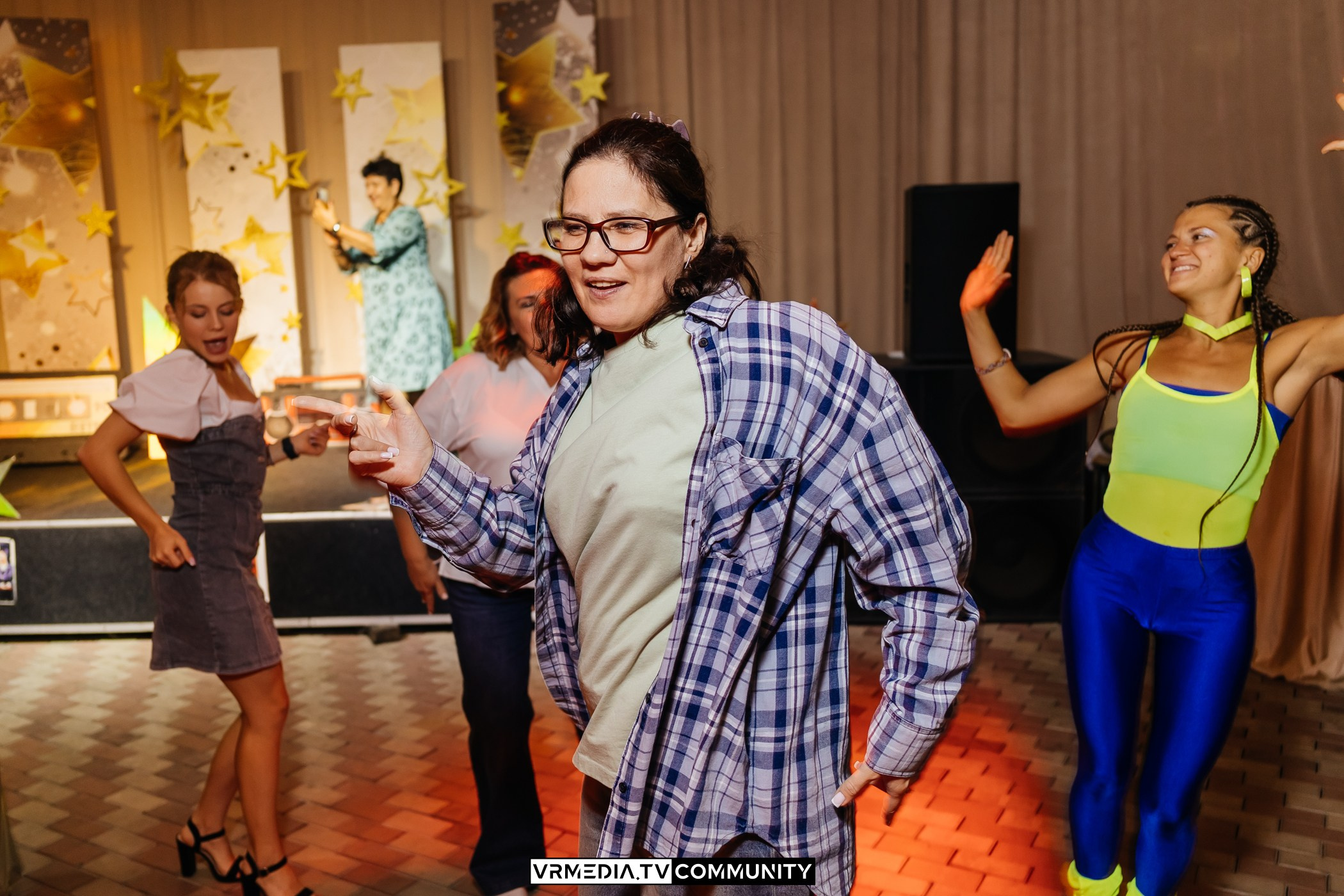 Ресторан «Империя»: Вечеринка 90-х