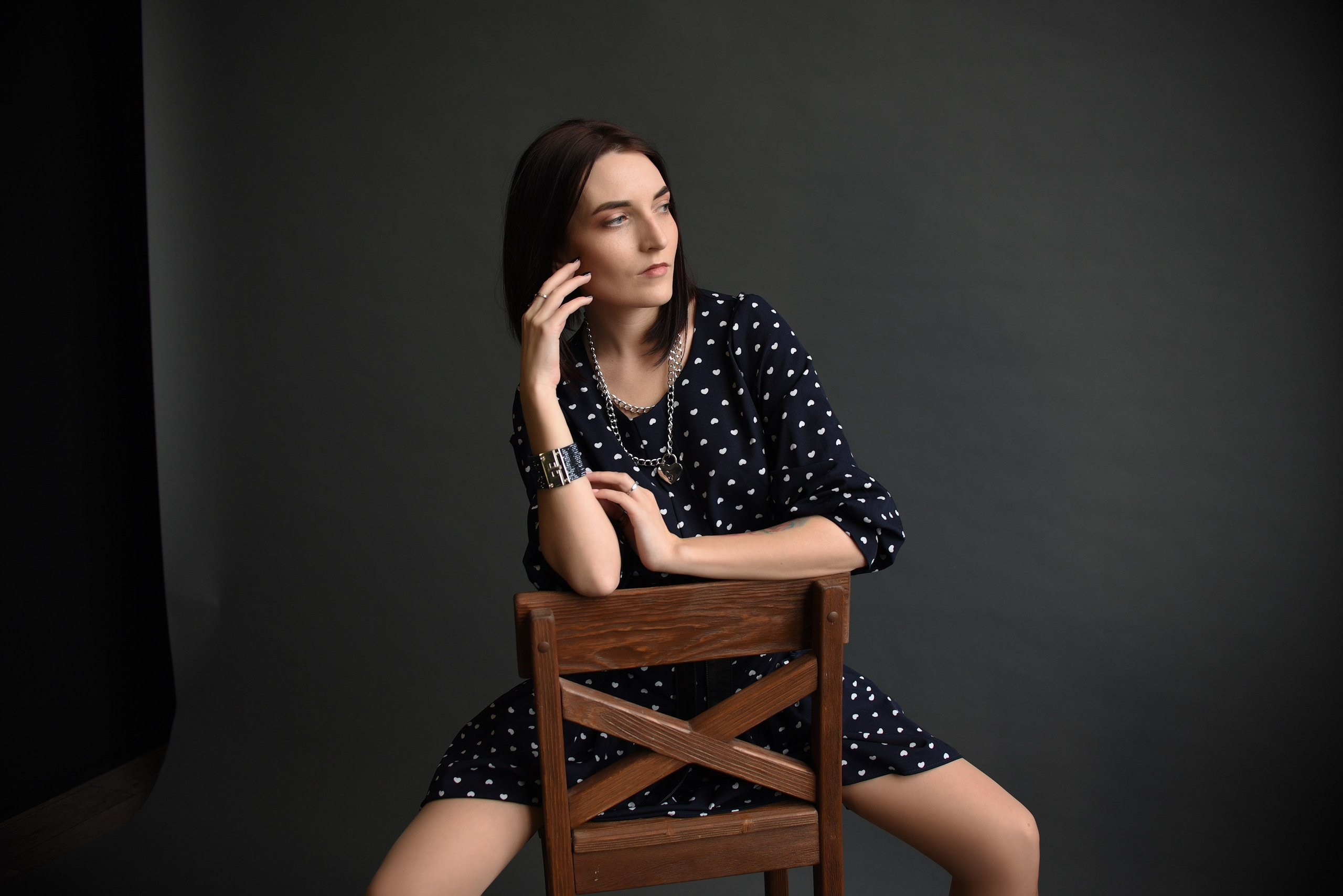 Индивидуальная студийная. Свадебный, семейный, детский, контент фотограф в Омске Максим Ильин