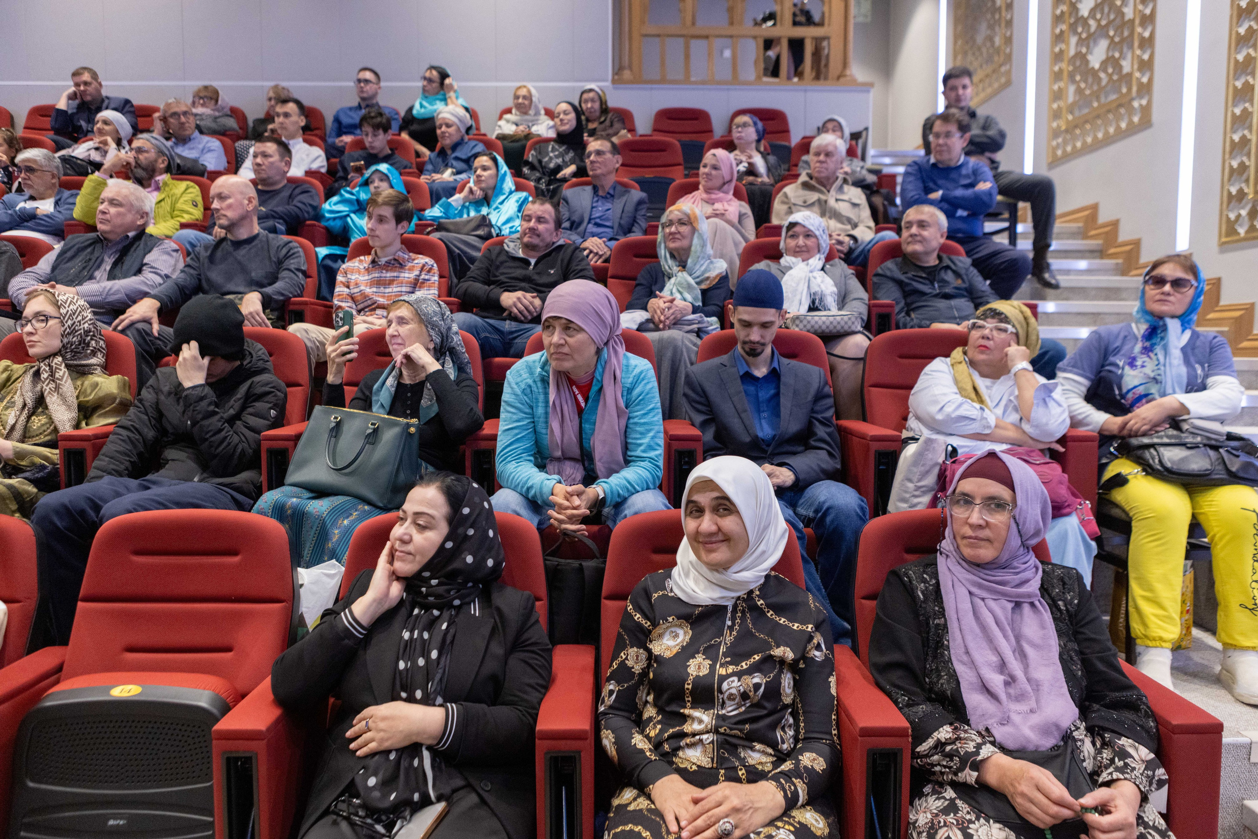 Репортаж с презентации книги — «Москва: город вязевый». Рекламный, предметный, репортажный, семейный фотограф и художник в Москве