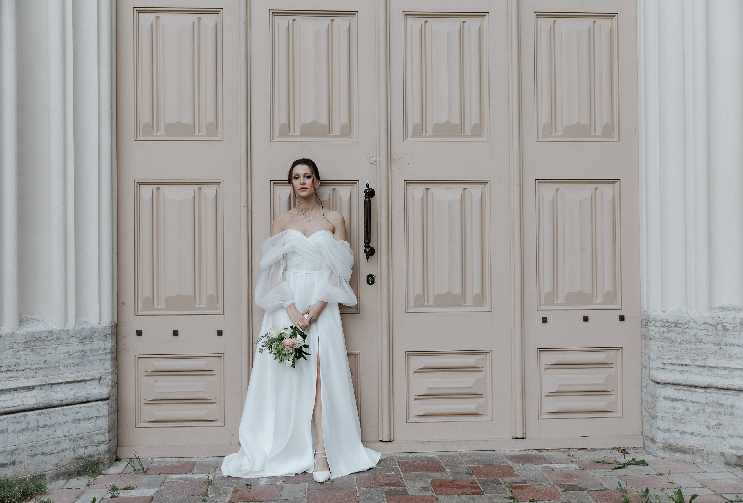 Волшебство уходит — Знаю. — И что мы будем делать? — Наслаждаться моментом. Свадебный фотограф в Санкт-Петербурге