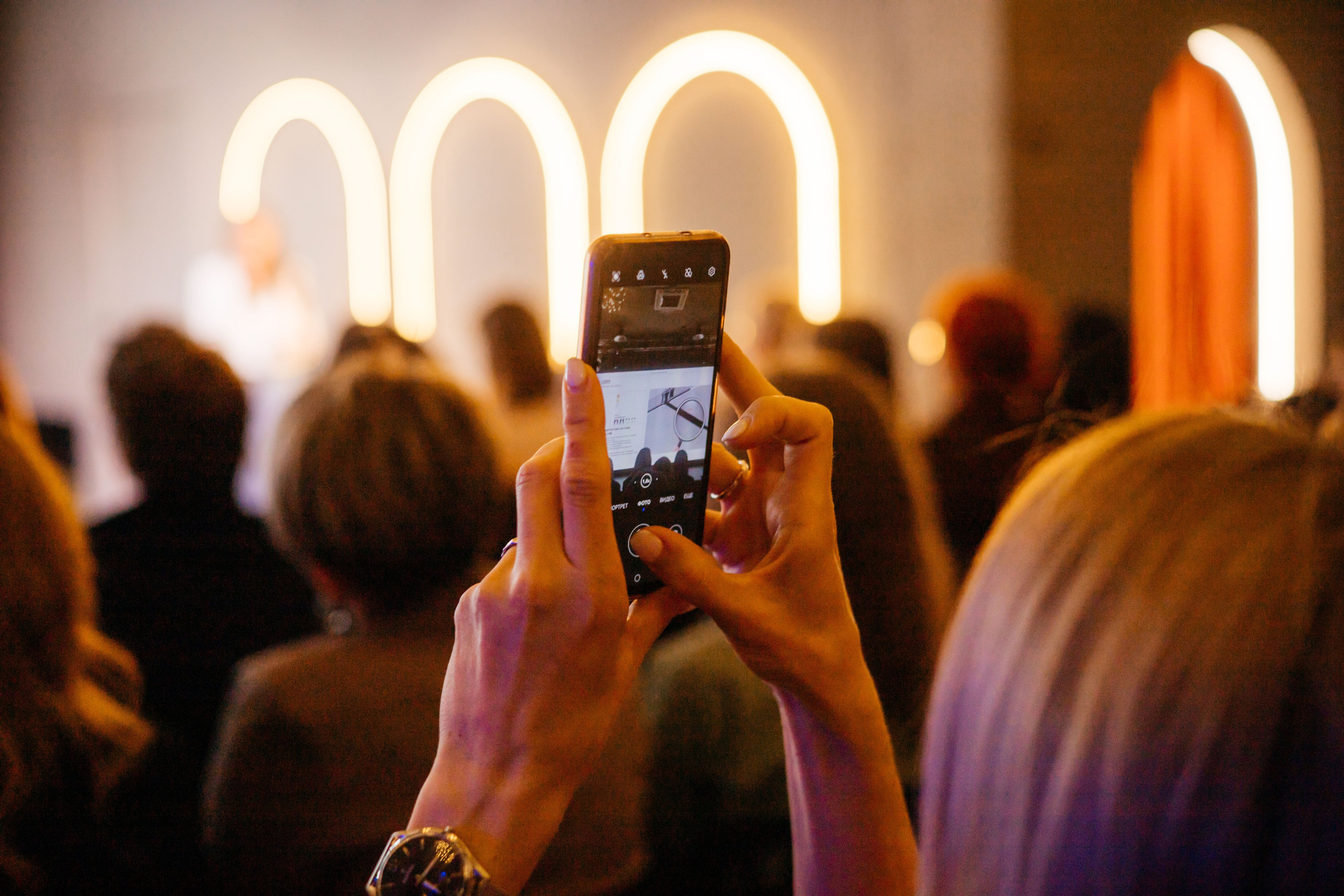 Презентация новинок систем света Maytoni в One way loft. Фотограф в Красноярске Надежда Воскресенская