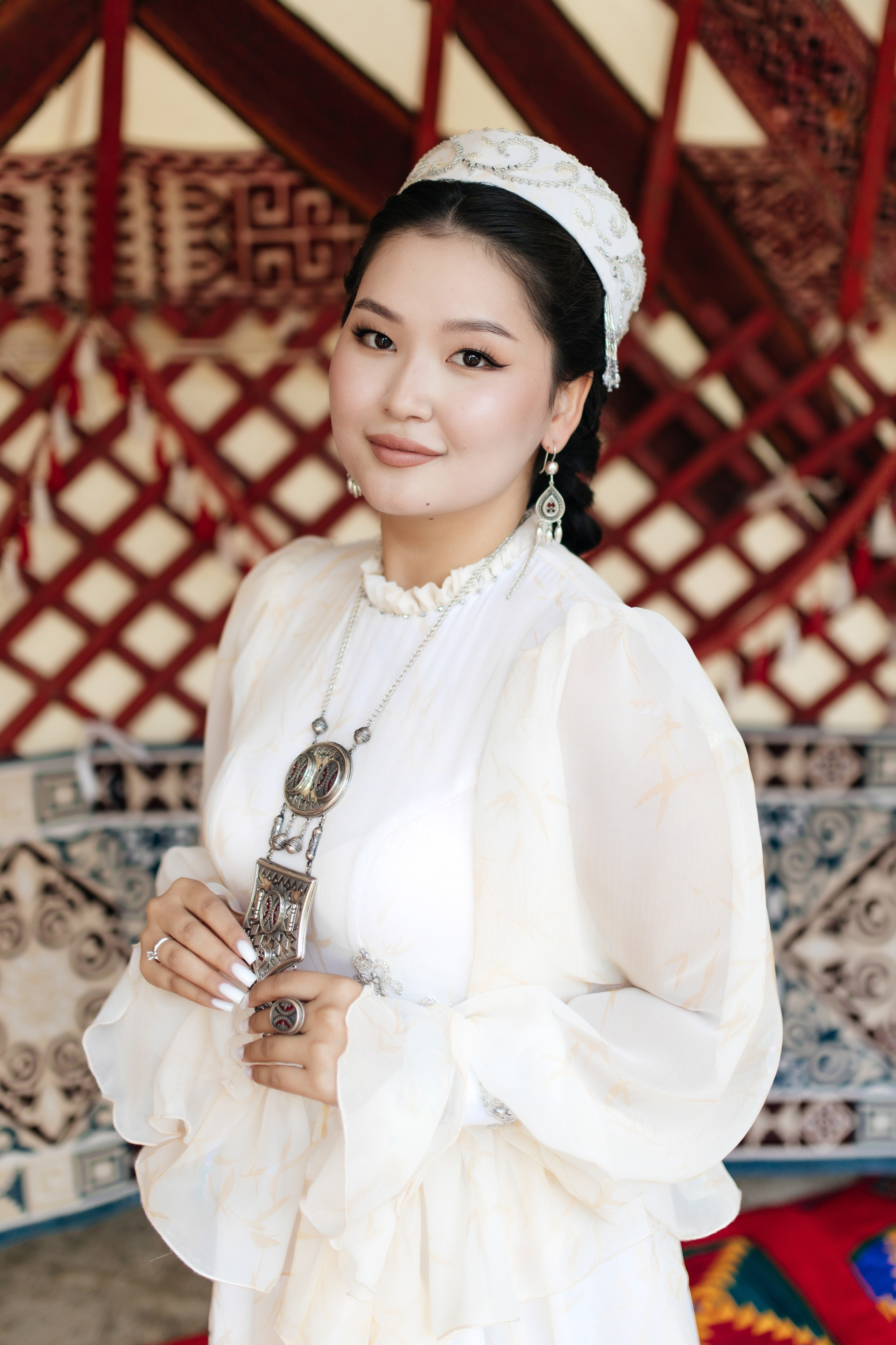 Aynur — syrğa salu. Wedding and Love story Photographer