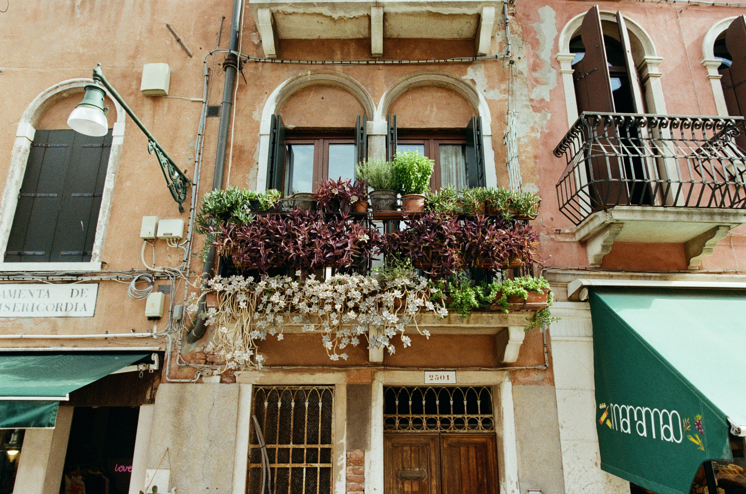 Lasciami stare // italy, venice IV. EVER EXPOSED