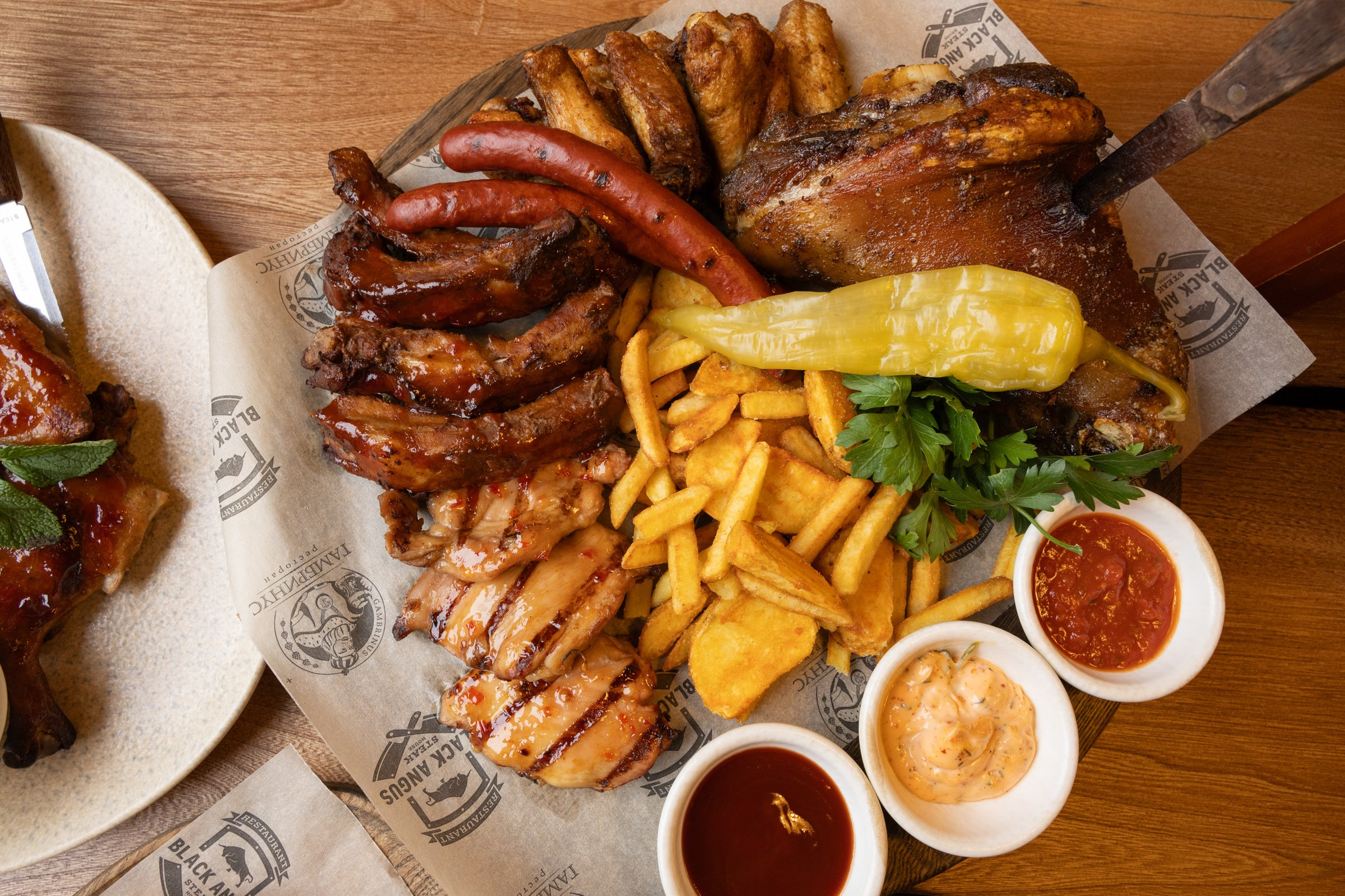 Ресторан Гамбринус. Свадебный и портретный фотограф в Москве Мария Кравченко