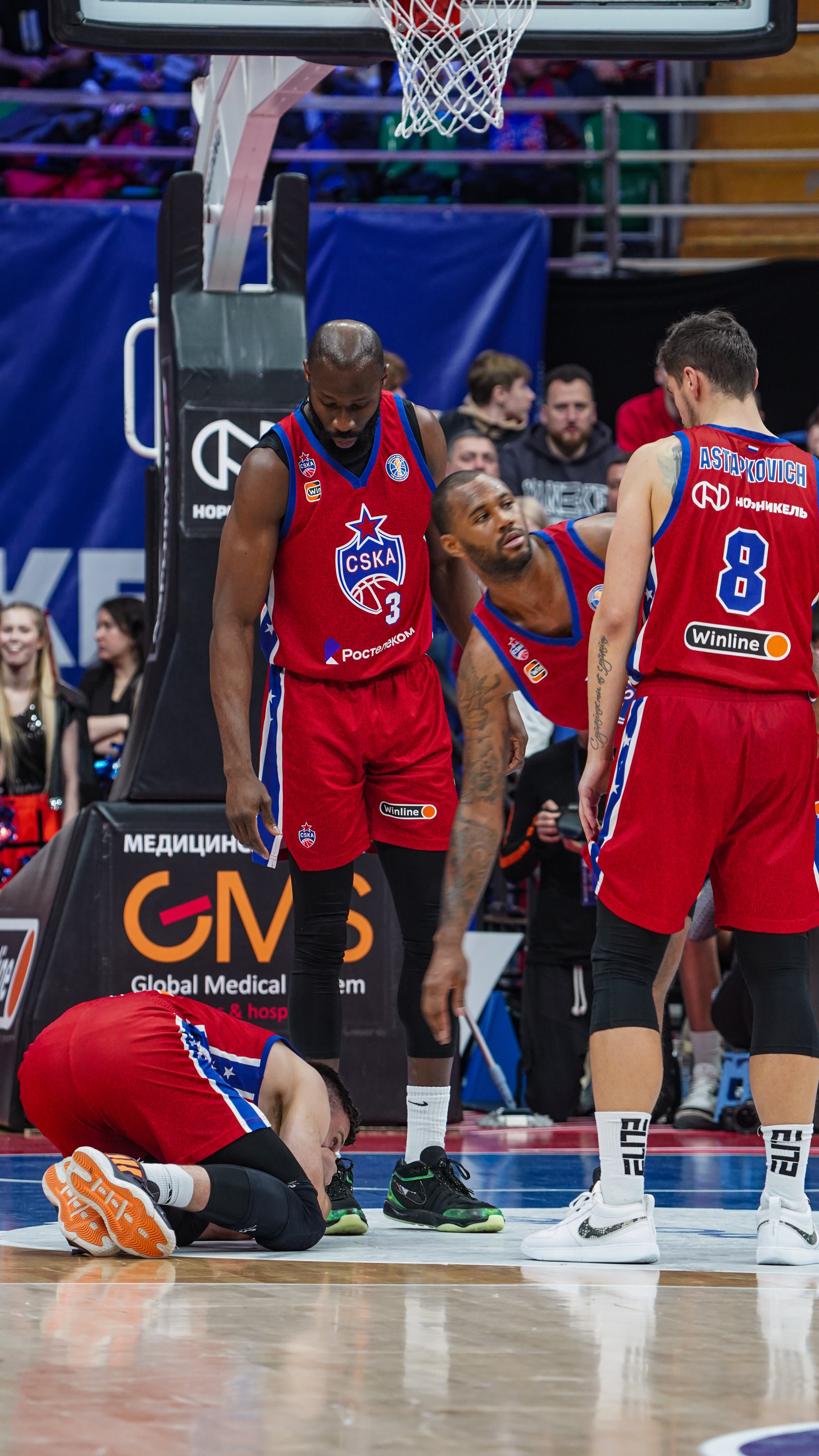 Баскетбол. ЦСКА-Локомотив Кубань (19.01.25). Автомобильный фотограф Шакая Кирилл