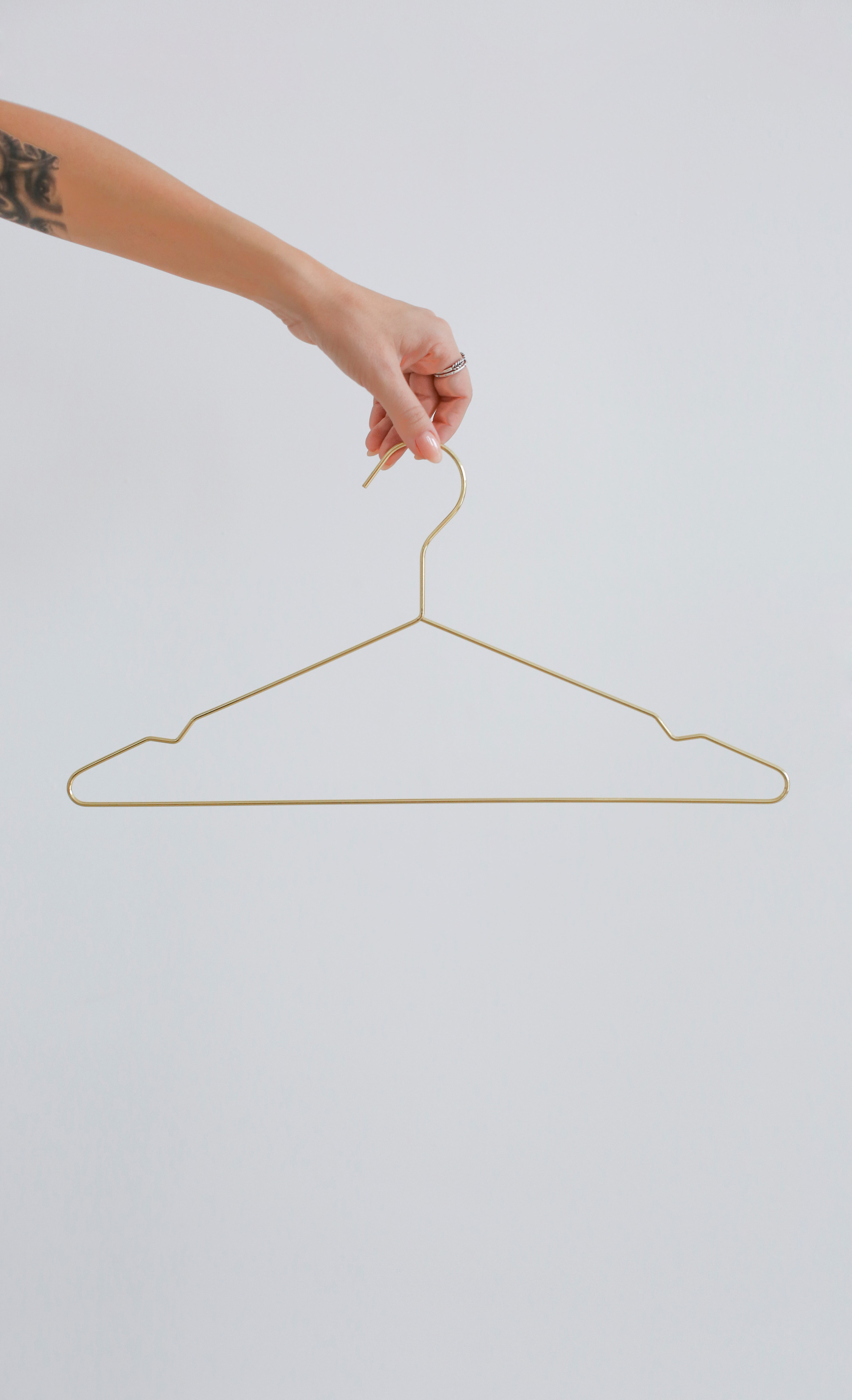 Дизайнер шоу платьев. Контент фотограф и видеооператор для бизнеса в Москве и Калуге