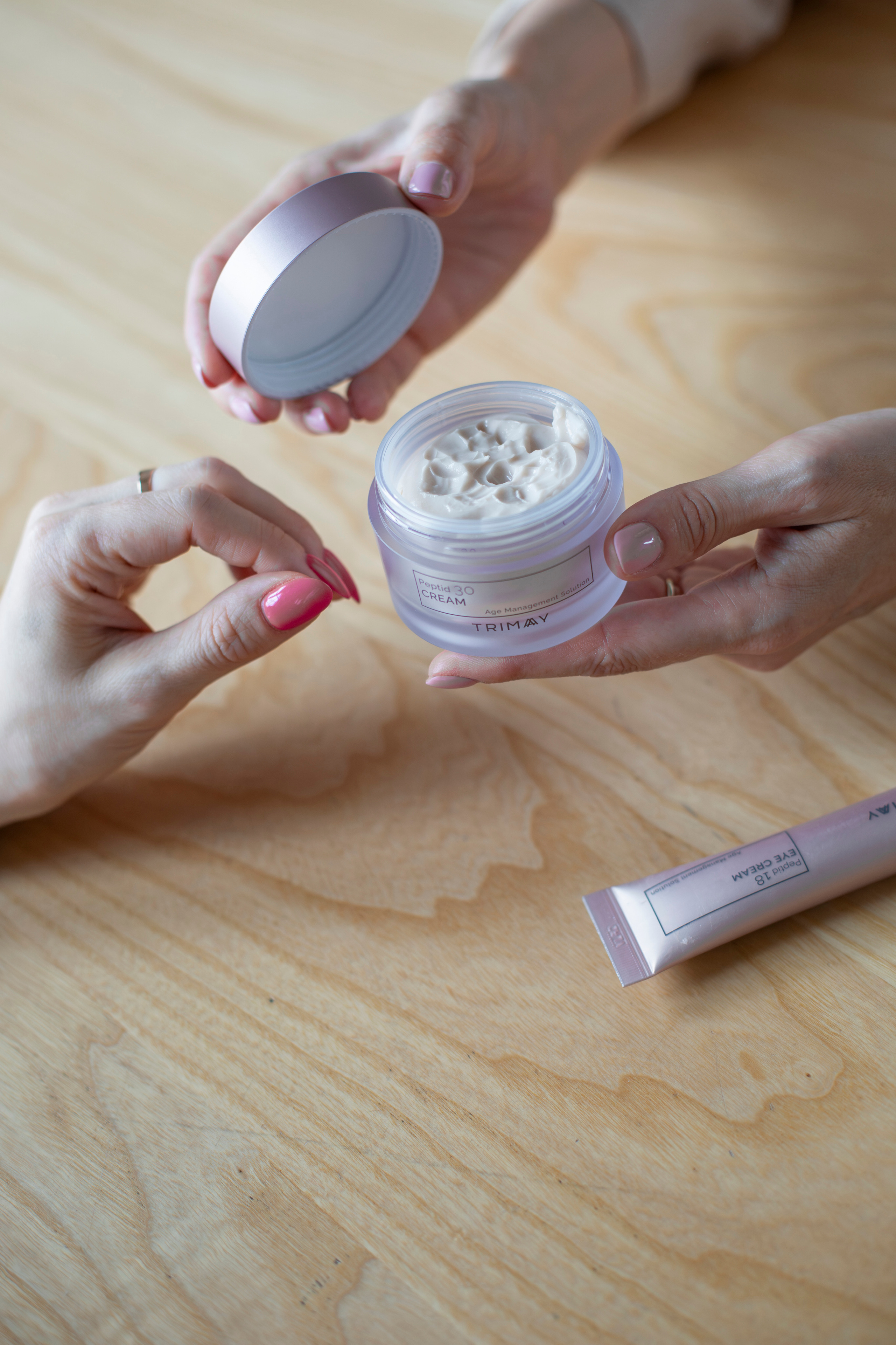 Владелица магазина корейской косметики. Контент фотограф и видеооператор для бизнеса в Москве и Калуге