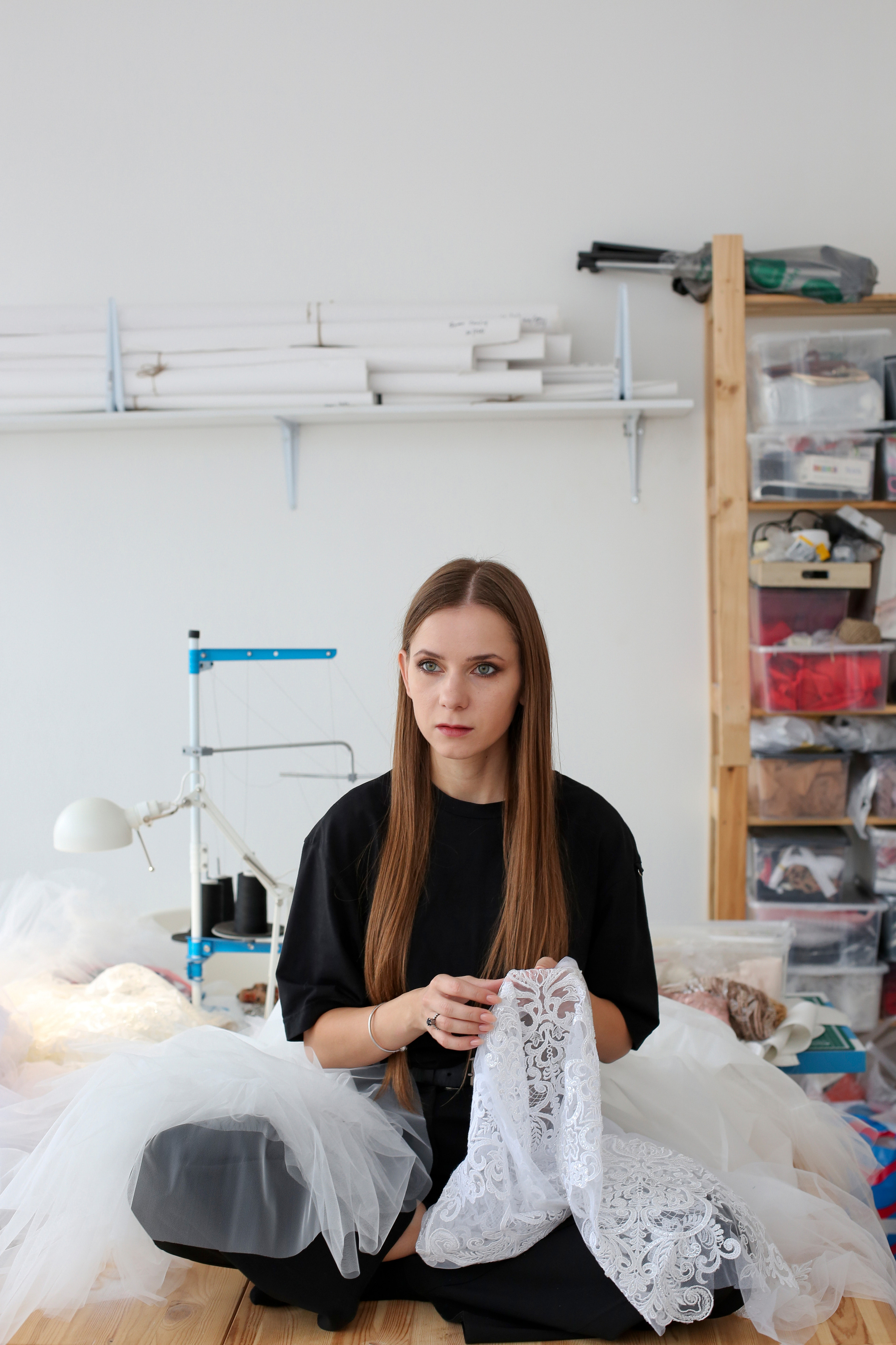 Дизайнер шоу платьев. Контент фотограф и видеооператор для бизнеса в Москве и Калуге