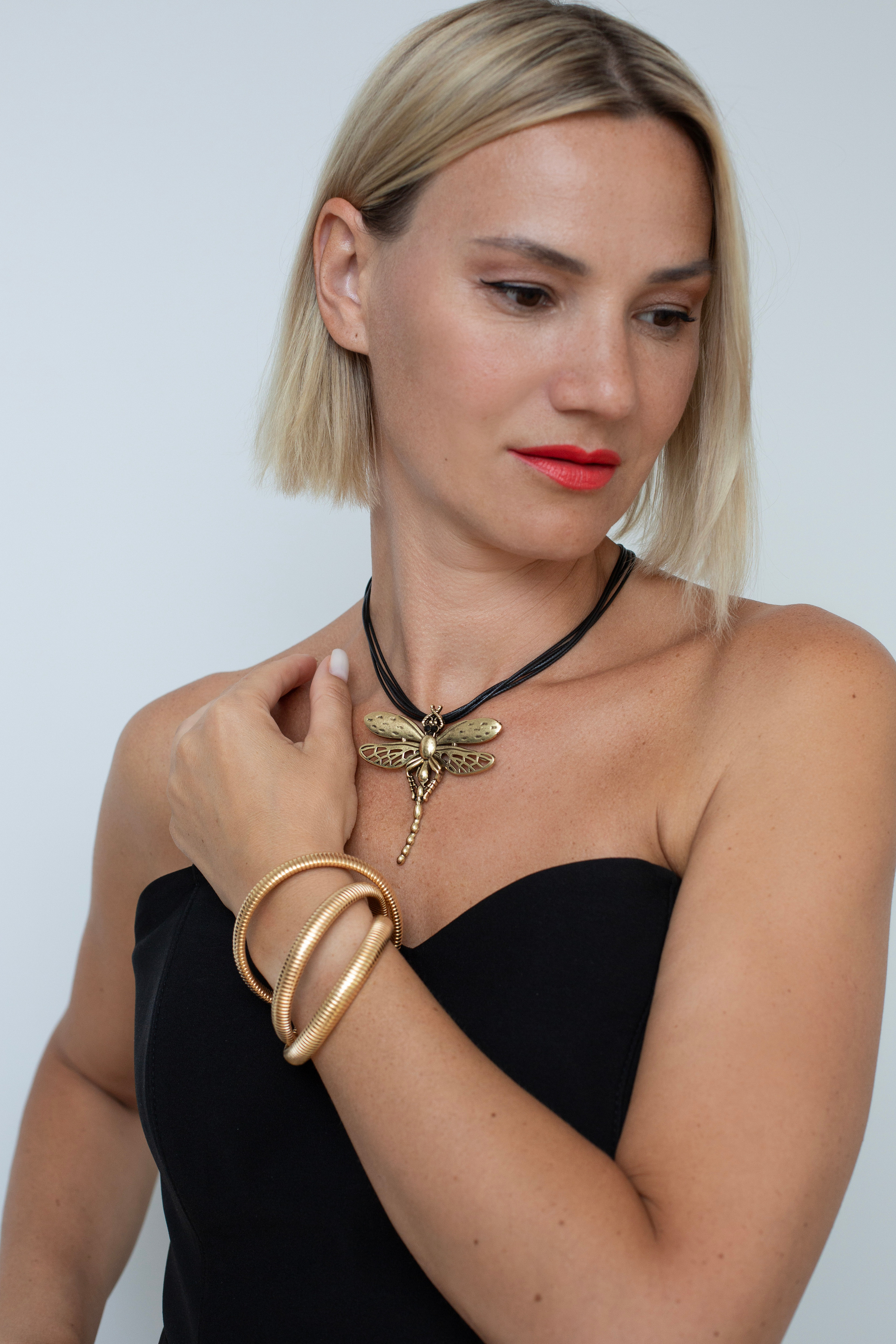 Стилист. Контент фотограф и видеооператор для бизнеса в Москве и Калуге