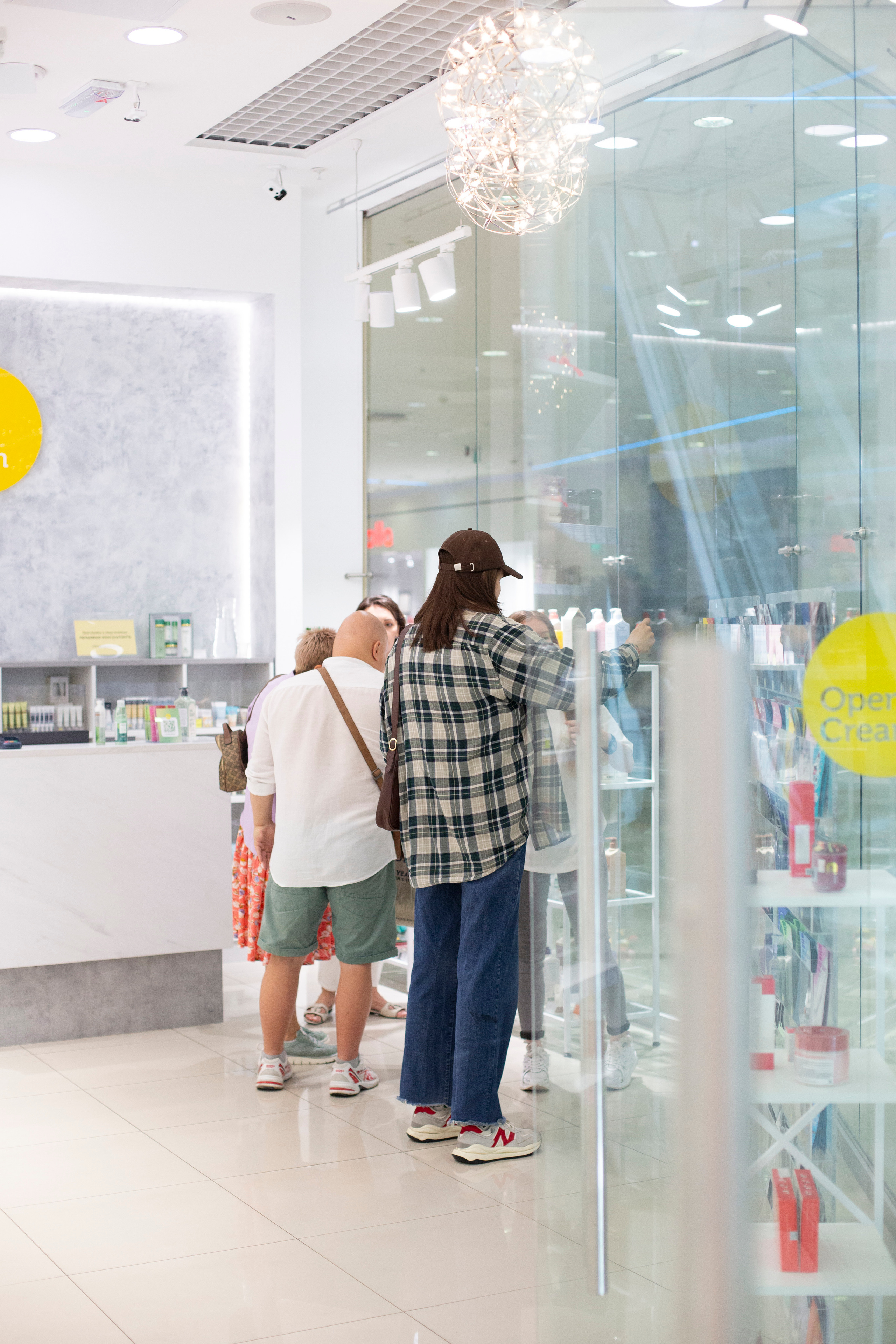 Владелица магазина корейской косметики. Контент фотограф и видеооператор для бизнеса в Москве и Калуге