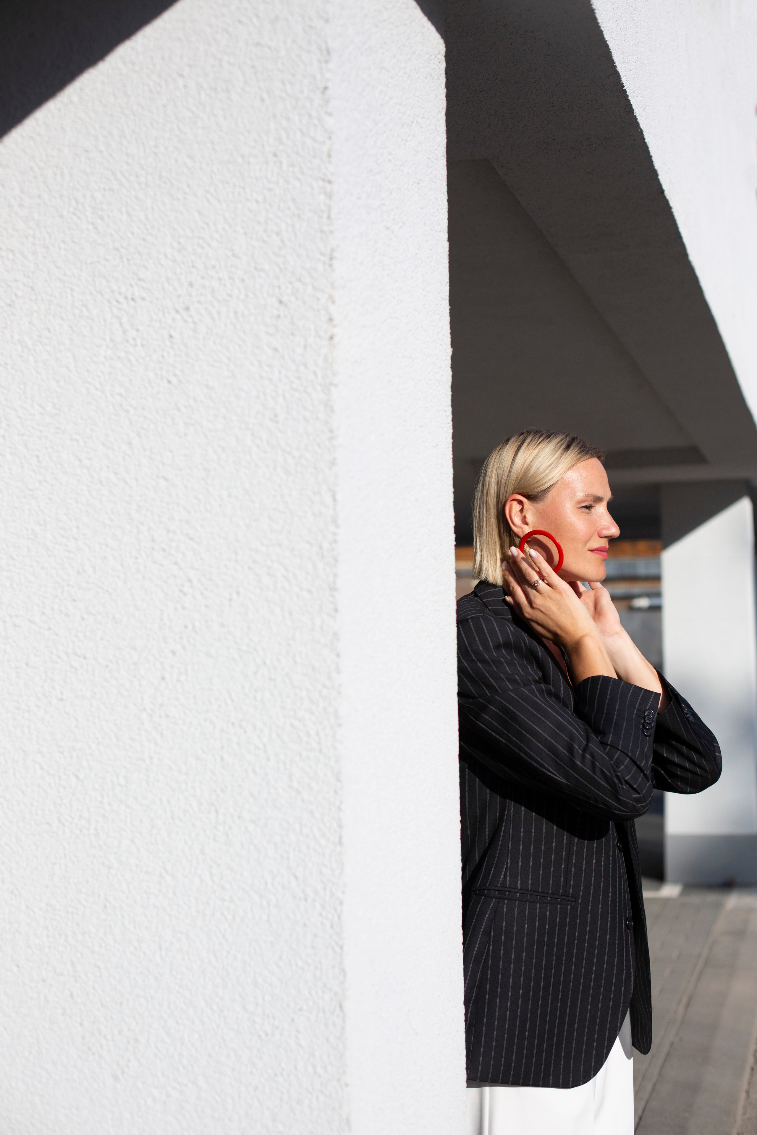 Стилист. Контент фотограф и видеооператор для бизнеса в Москве и Калуге