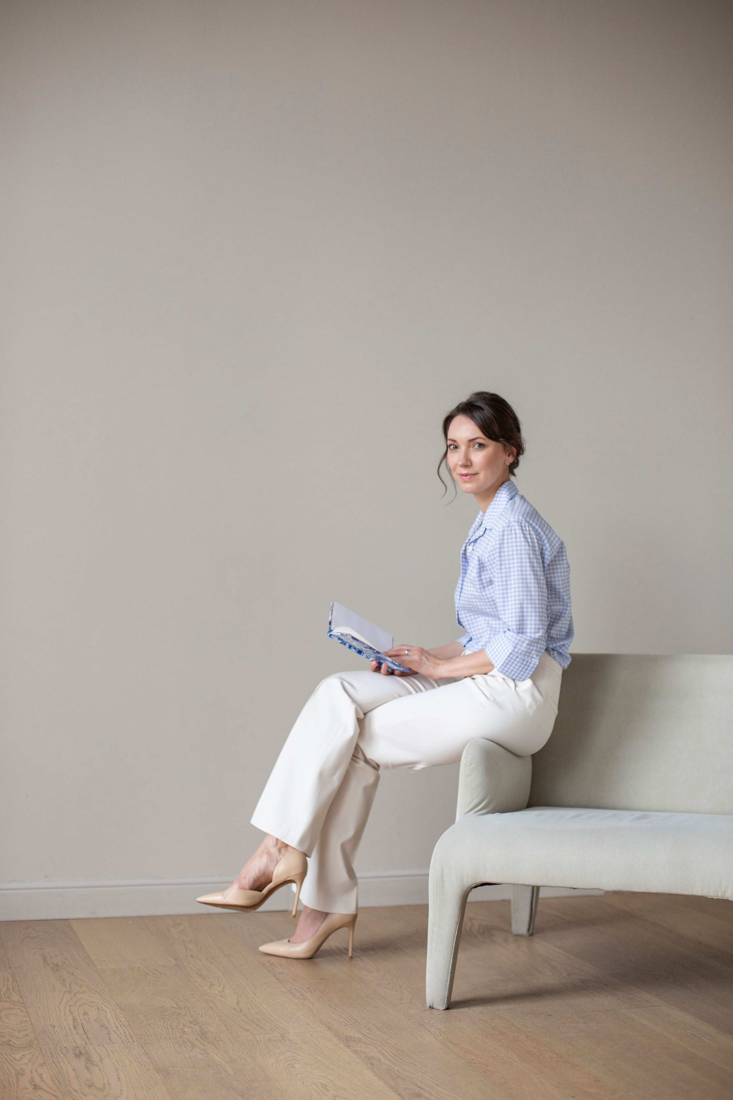 Владелица магазина корейской косметики. Контент фотограф и видеооператор для бизнеса в Москве и Калуге