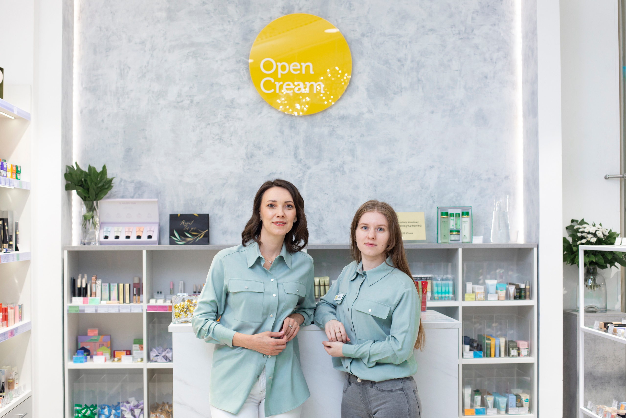 Владелица магазина корейской косметики. Контент фотограф и видеооператор для бизнеса в Москве и Калуге