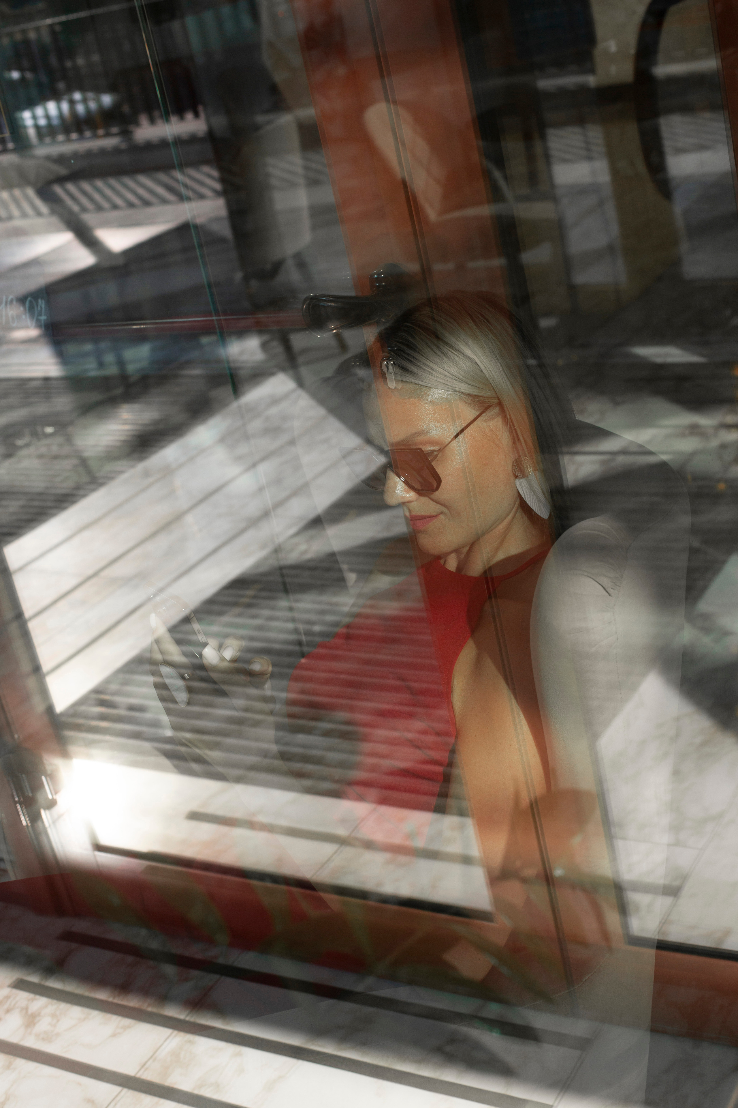 Стилист. Контент фотограф и видеооператор для бизнеса в Москве и Калуге