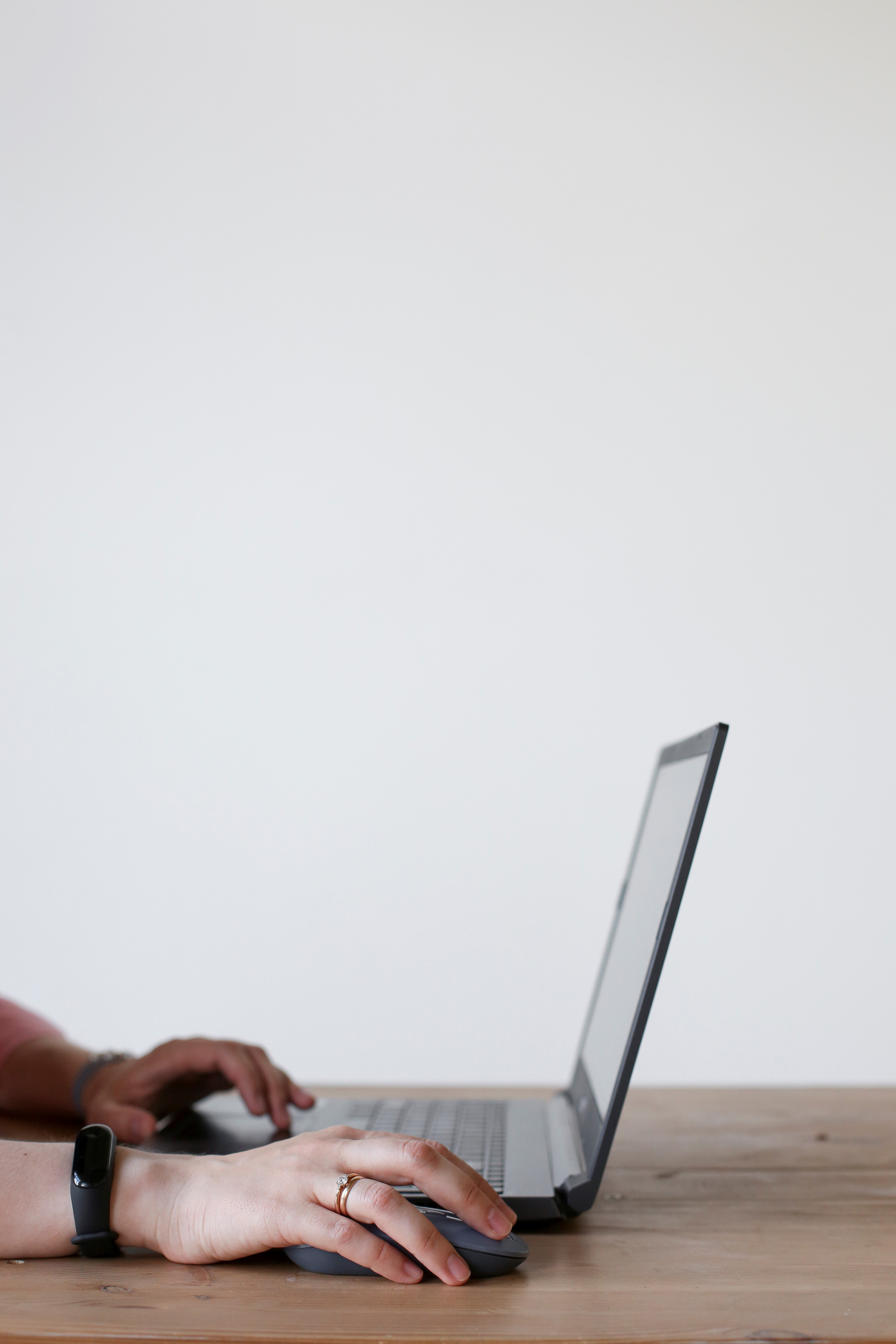 Маркетолог, смм. Контент фотограф и видеооператор для бизнеса в Москве и Калуге