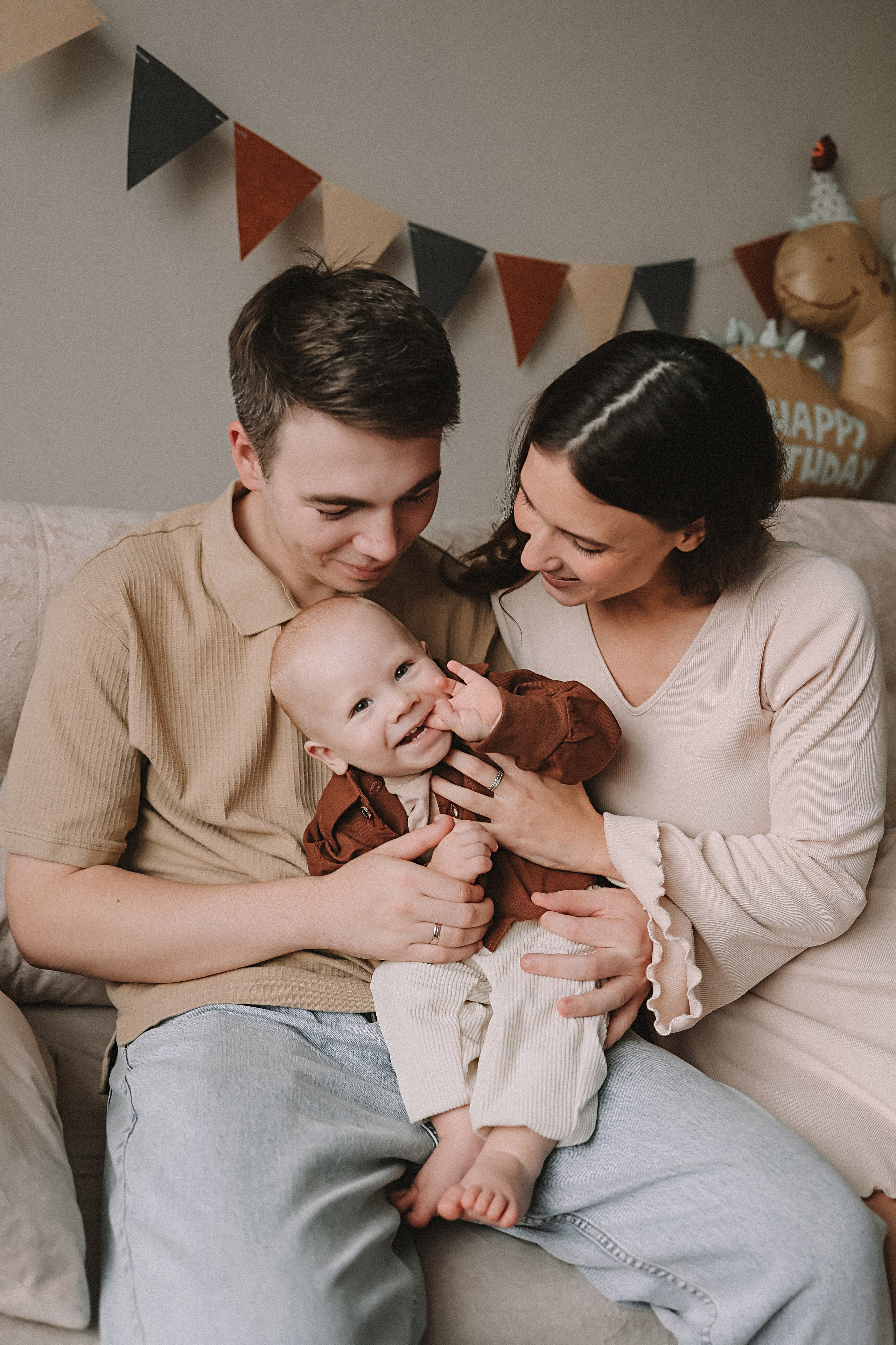 1 год Леону. Семейный фотограф Тюмень, фотограф на роды Салмина Мария
