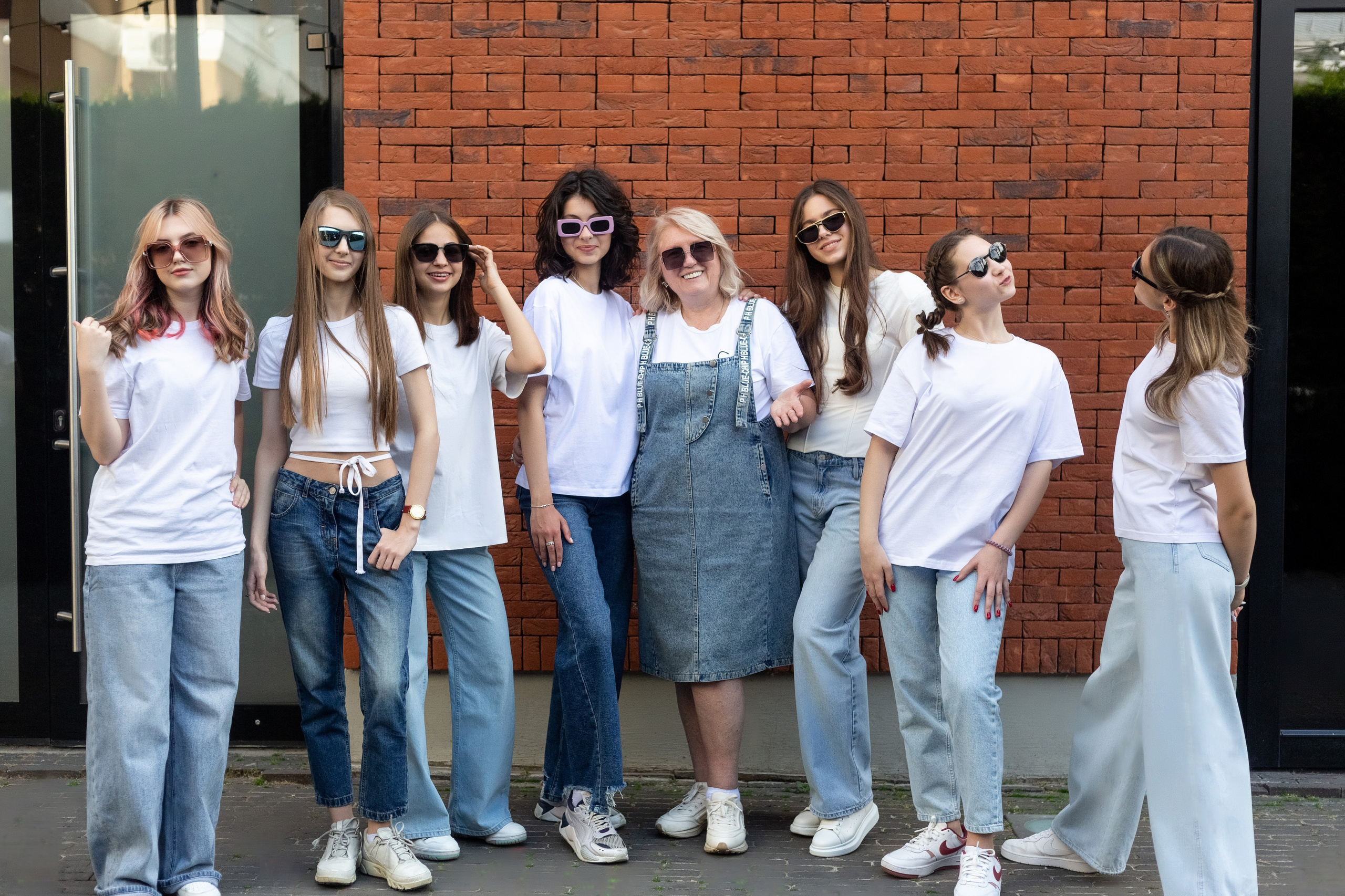 Прогулка. Выпускные альбомы Воронеж " СОКОЛ фото»