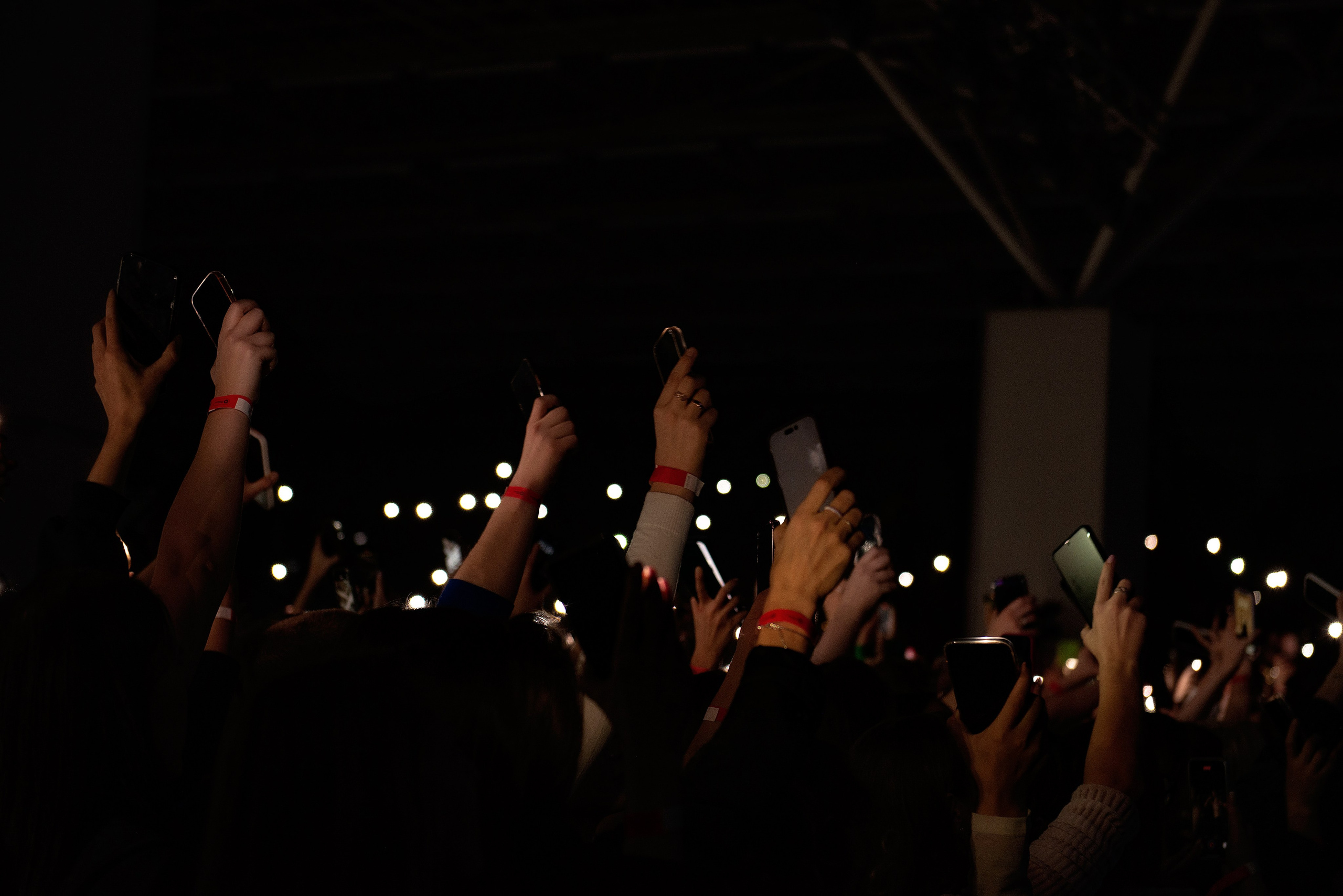 Концерт Хolidayboy. Школьный, фэшн фотограф в Тюмени и в России Ирина Королева