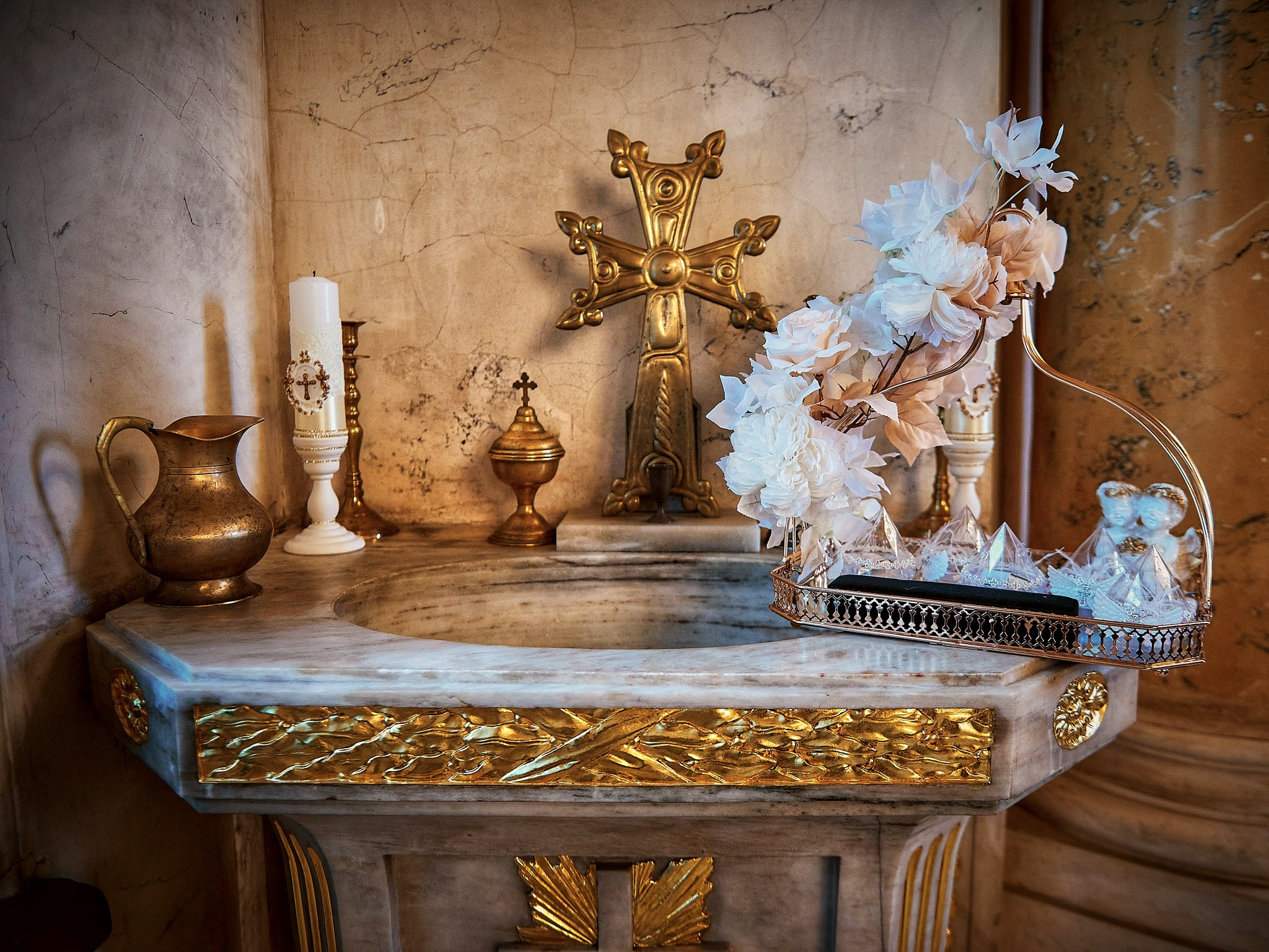 Крещение Марка | «Армянская апостольская церковь Святой Екатерины». Свадебный фотограф, видеограф, рилсмейкер в Санкт-Петербурге и Москве