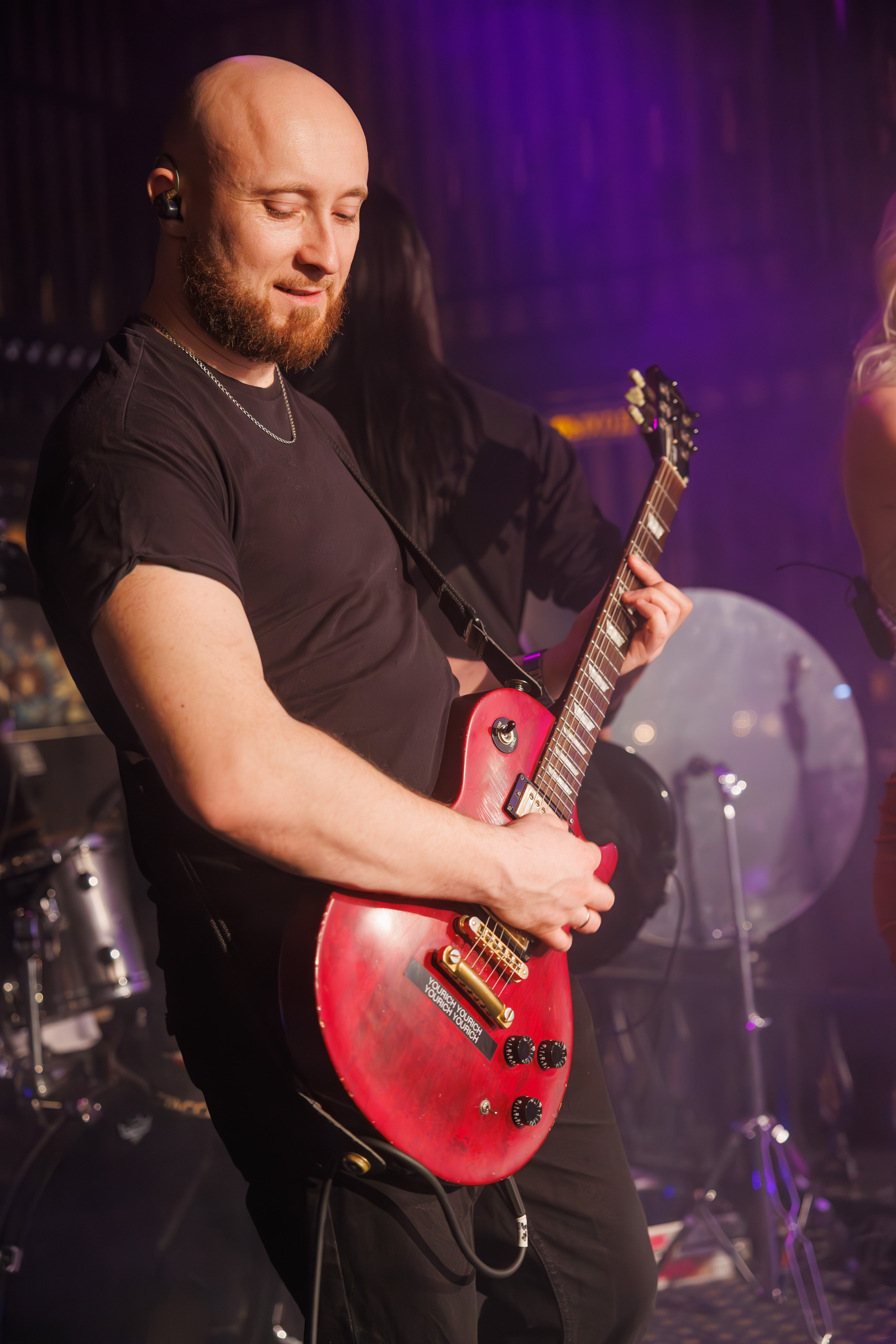 Douglas Bar выступление Елены Князевой