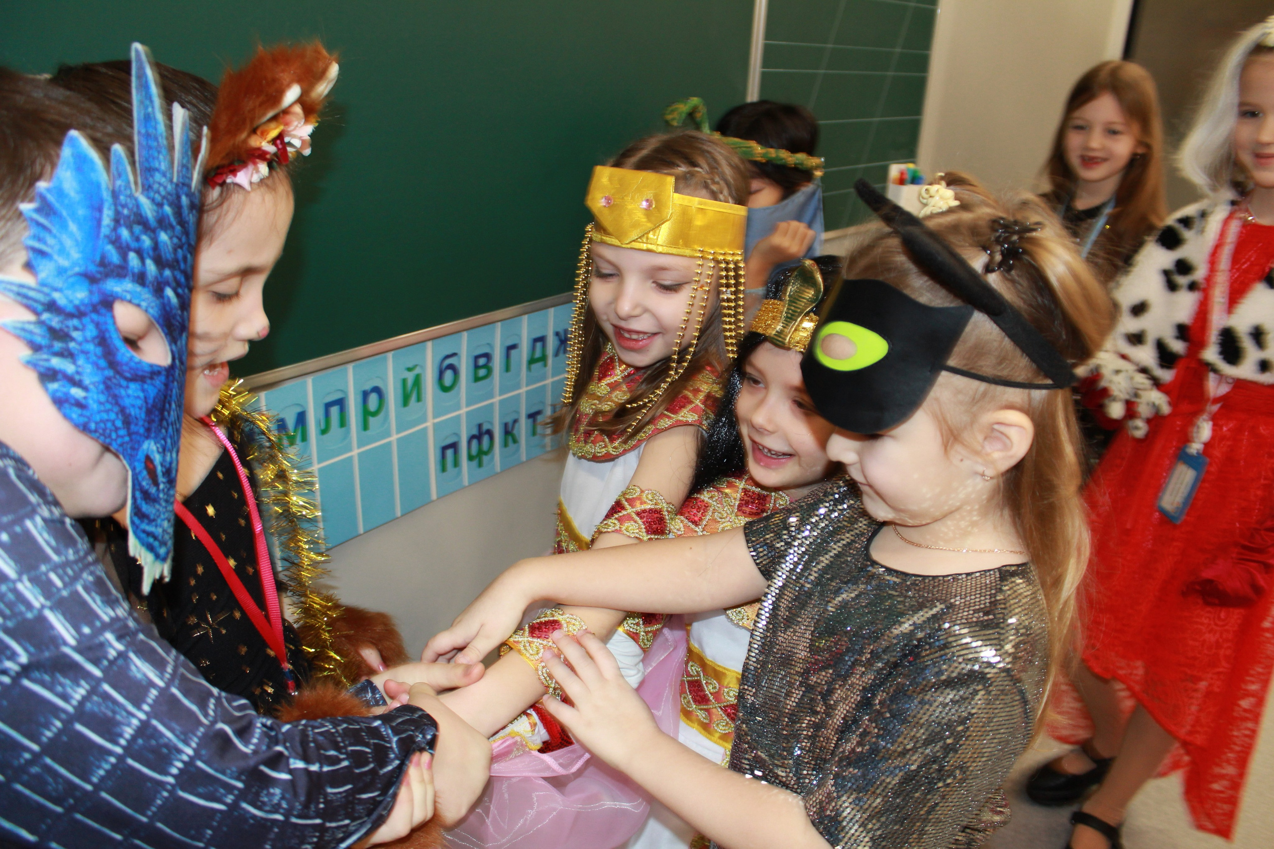 Праздники, мероприятия (Новогодний карнавал 2024-2025). Портфолио