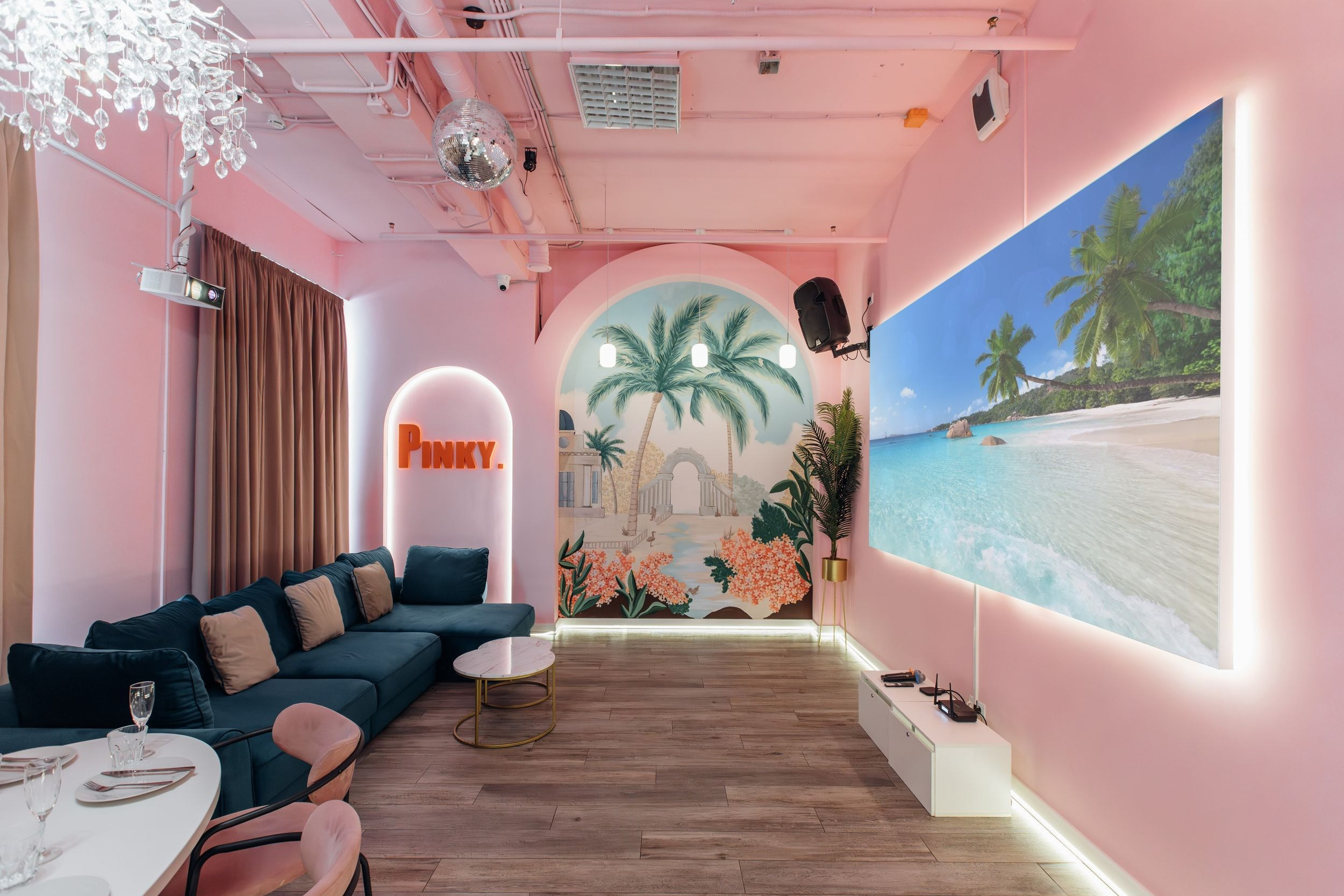 Площадь Карла Фаберже 8Е. Аренда лофта в СПб для мероприятий